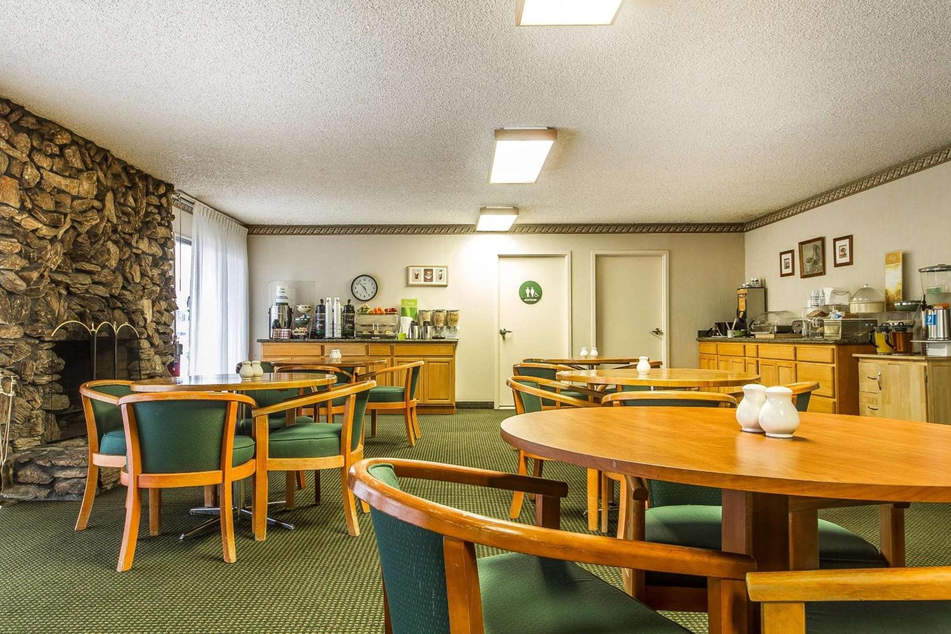 Quality Inn & Suites Silicon Valley photo 40