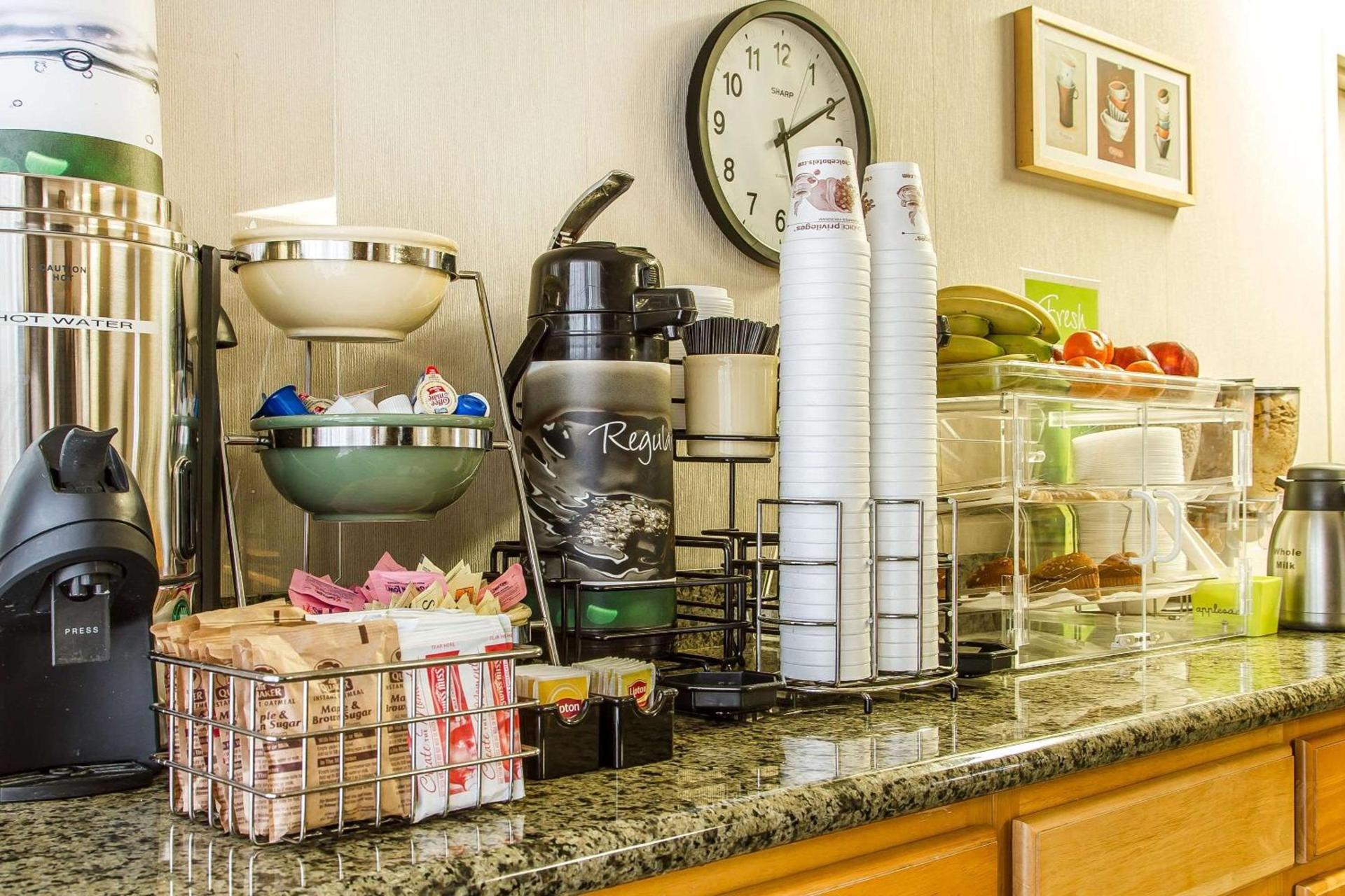 Quality Inn & Suites Silicon Valley photo 45