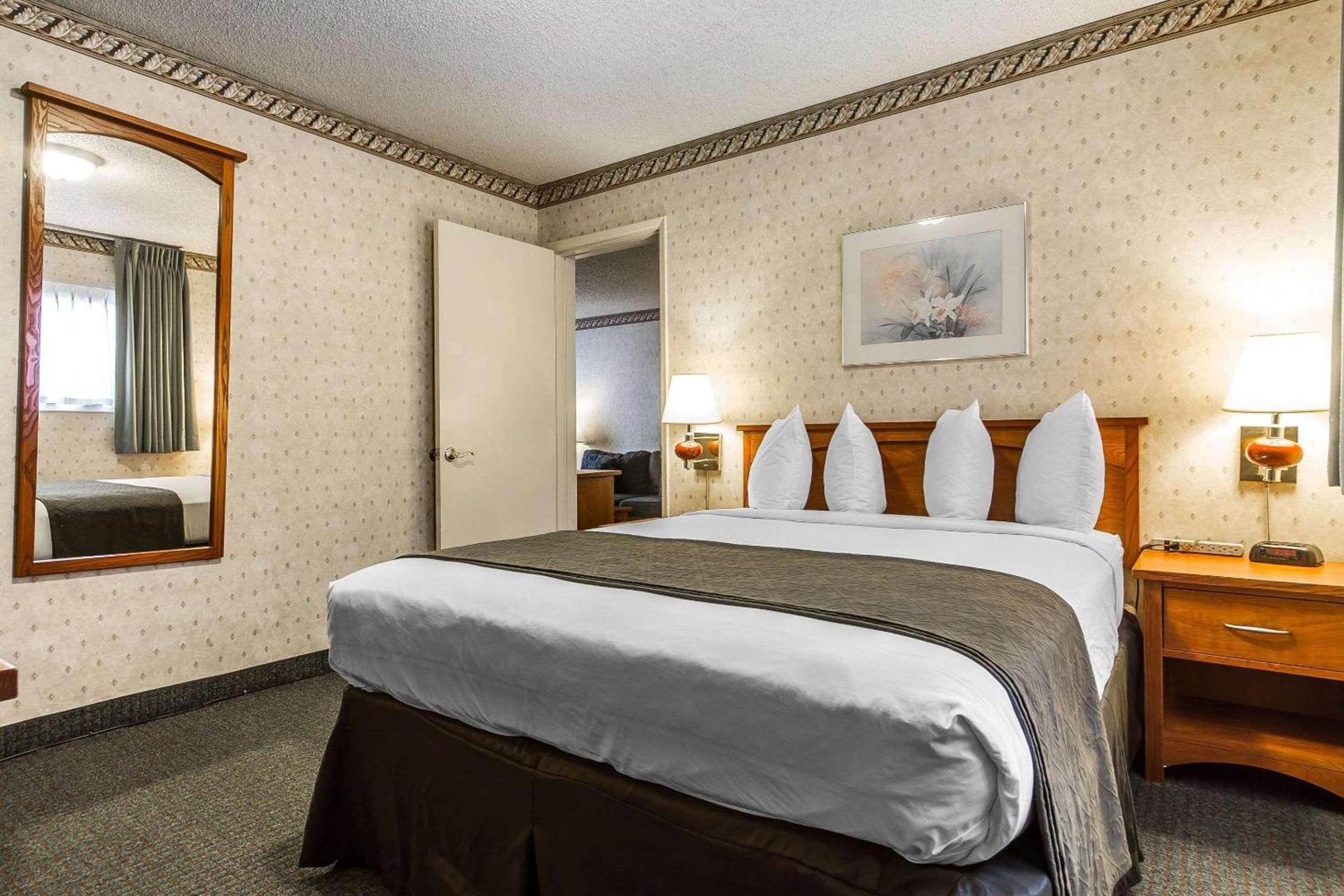Quality Inn & Suites Silicon Valley photo 50
