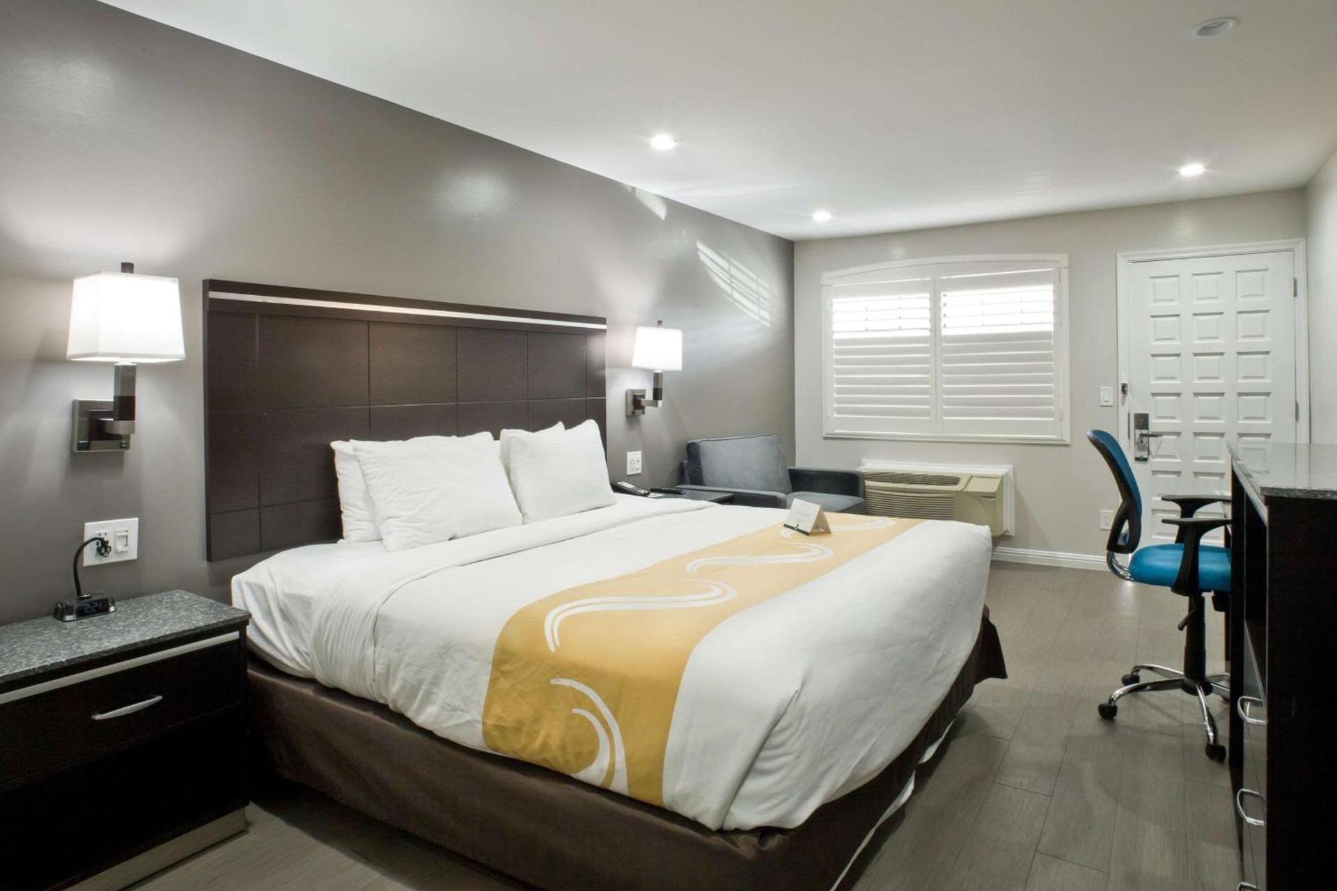 Bay Area Inn & Suites photo 10