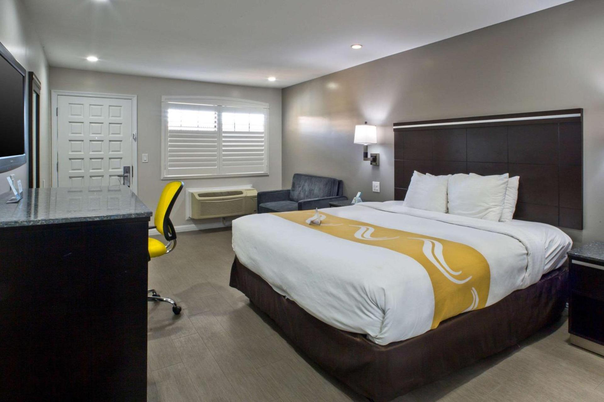 Bay Area Inn & Suites photo 16
