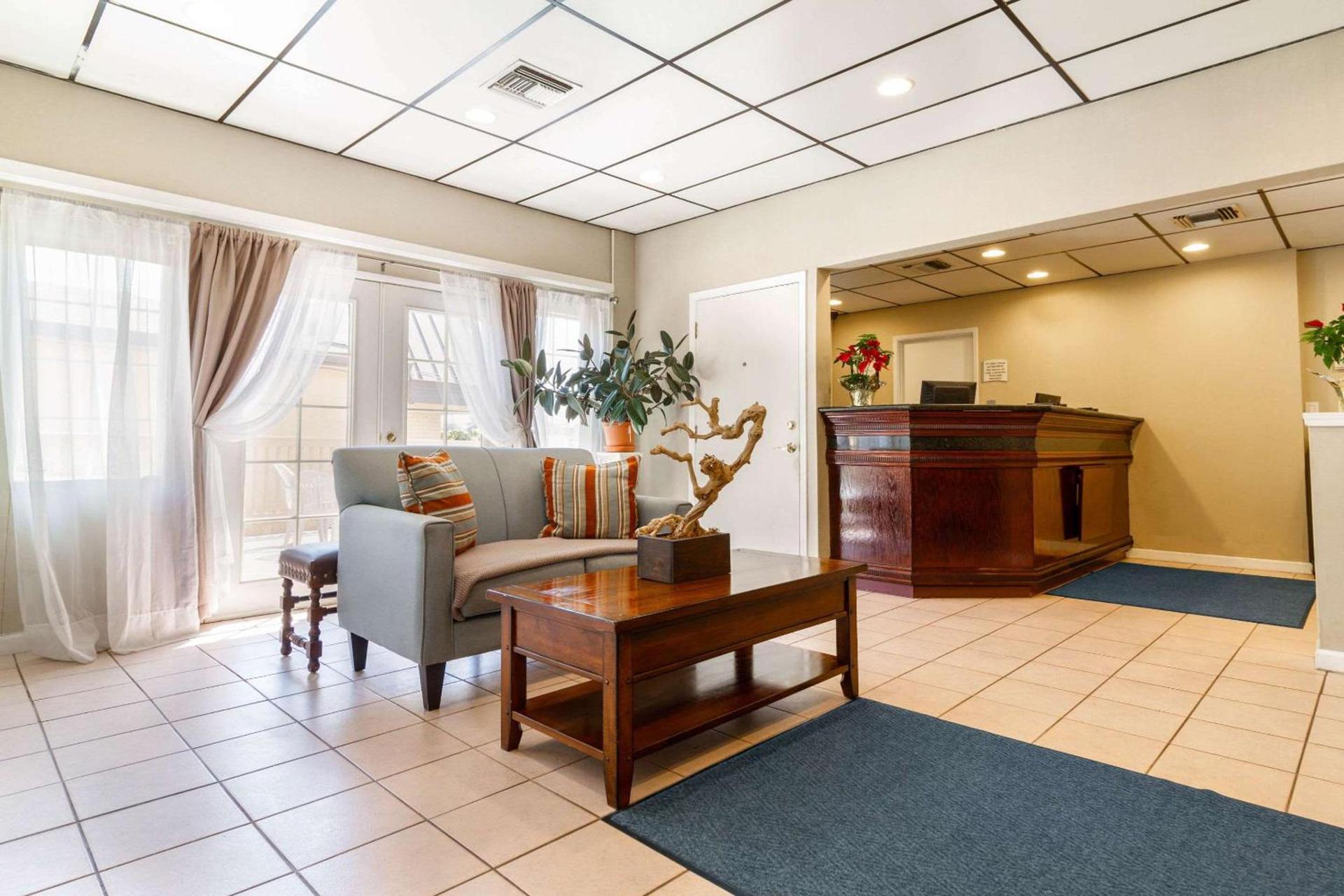 Auburn House Hotel photo 13