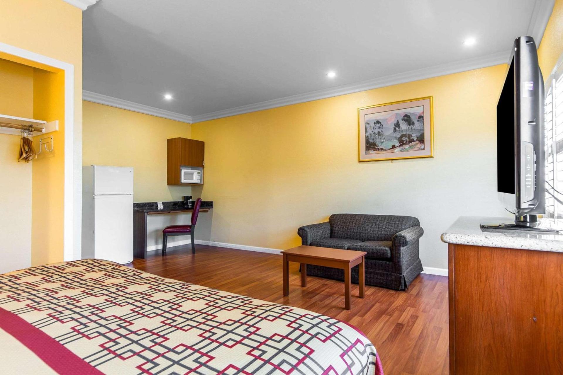 Rodeway Inn & Suites Hayward - Oakland South photo 19