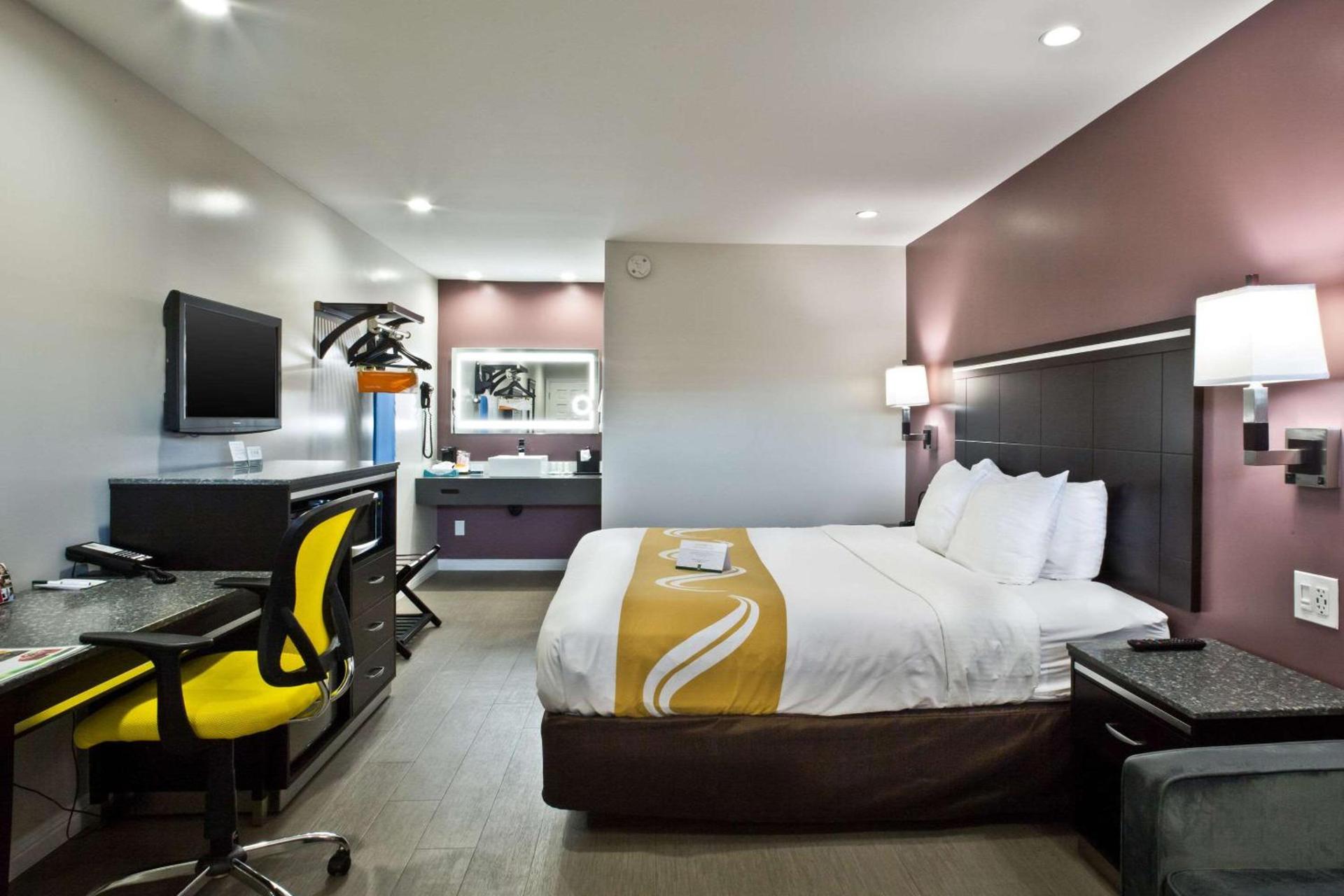Bay Area Inn & Suites photo 17