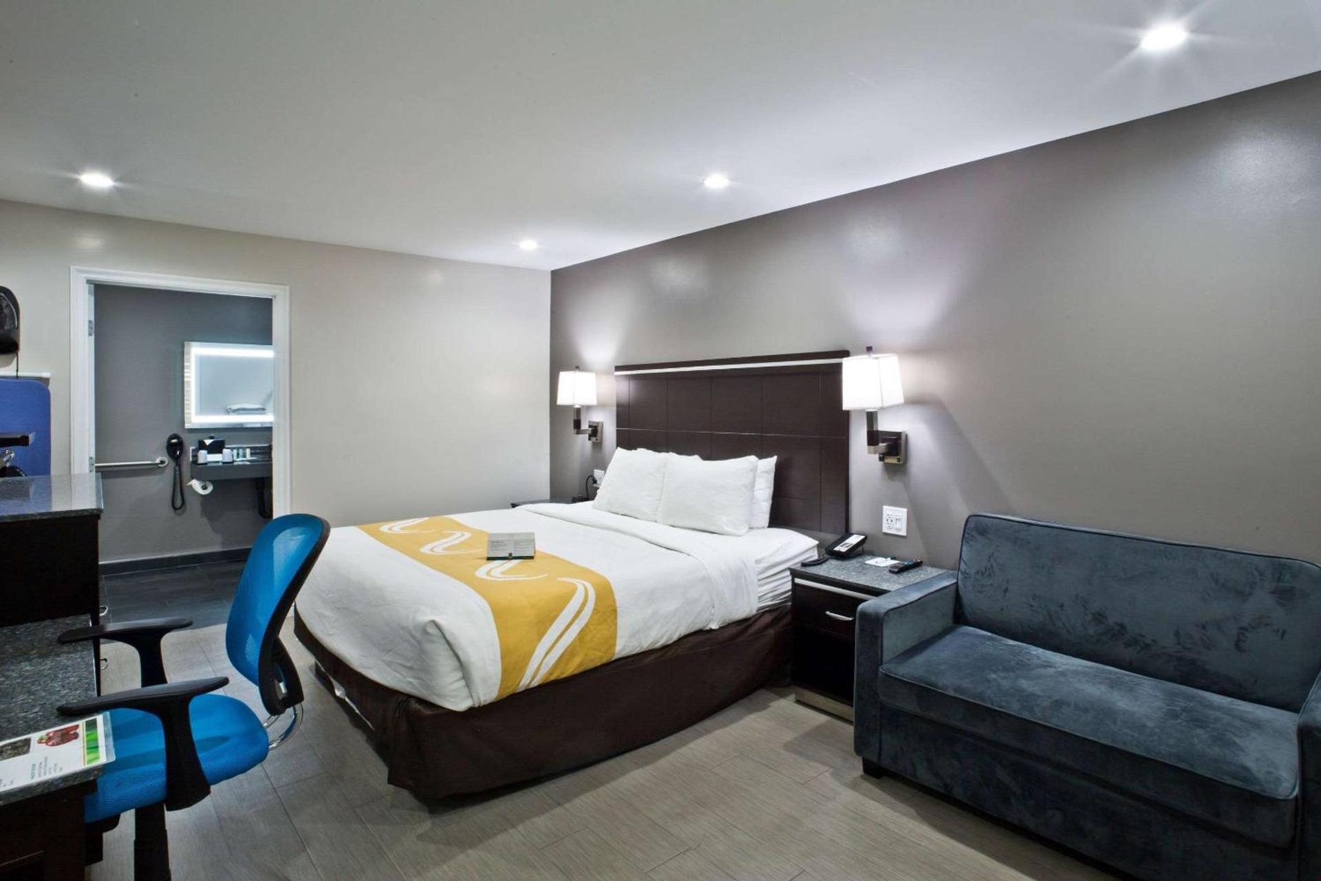 Bay Area Inn & Suites photo 13