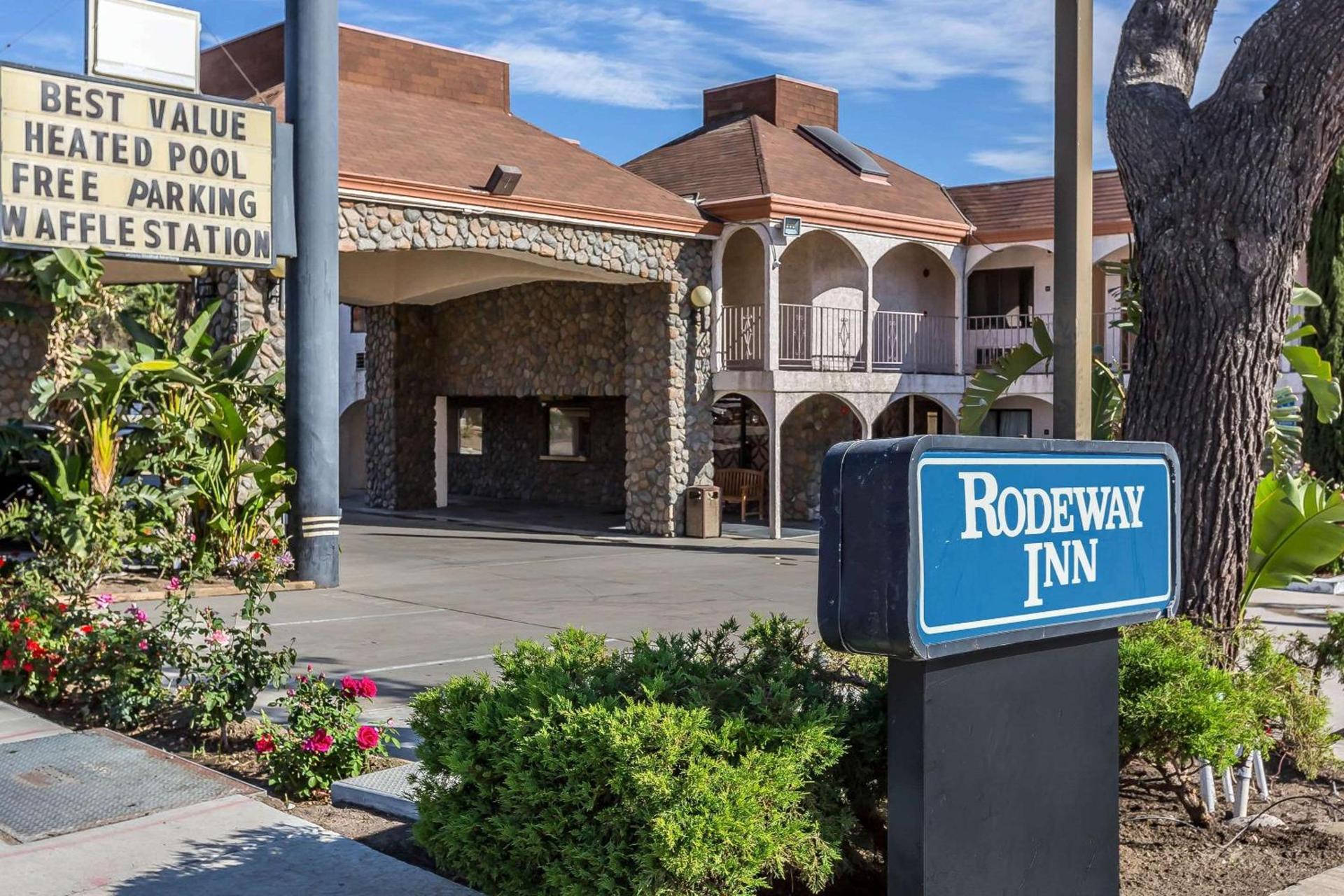 Rodeway Inn Magic Mountain Area photo 11