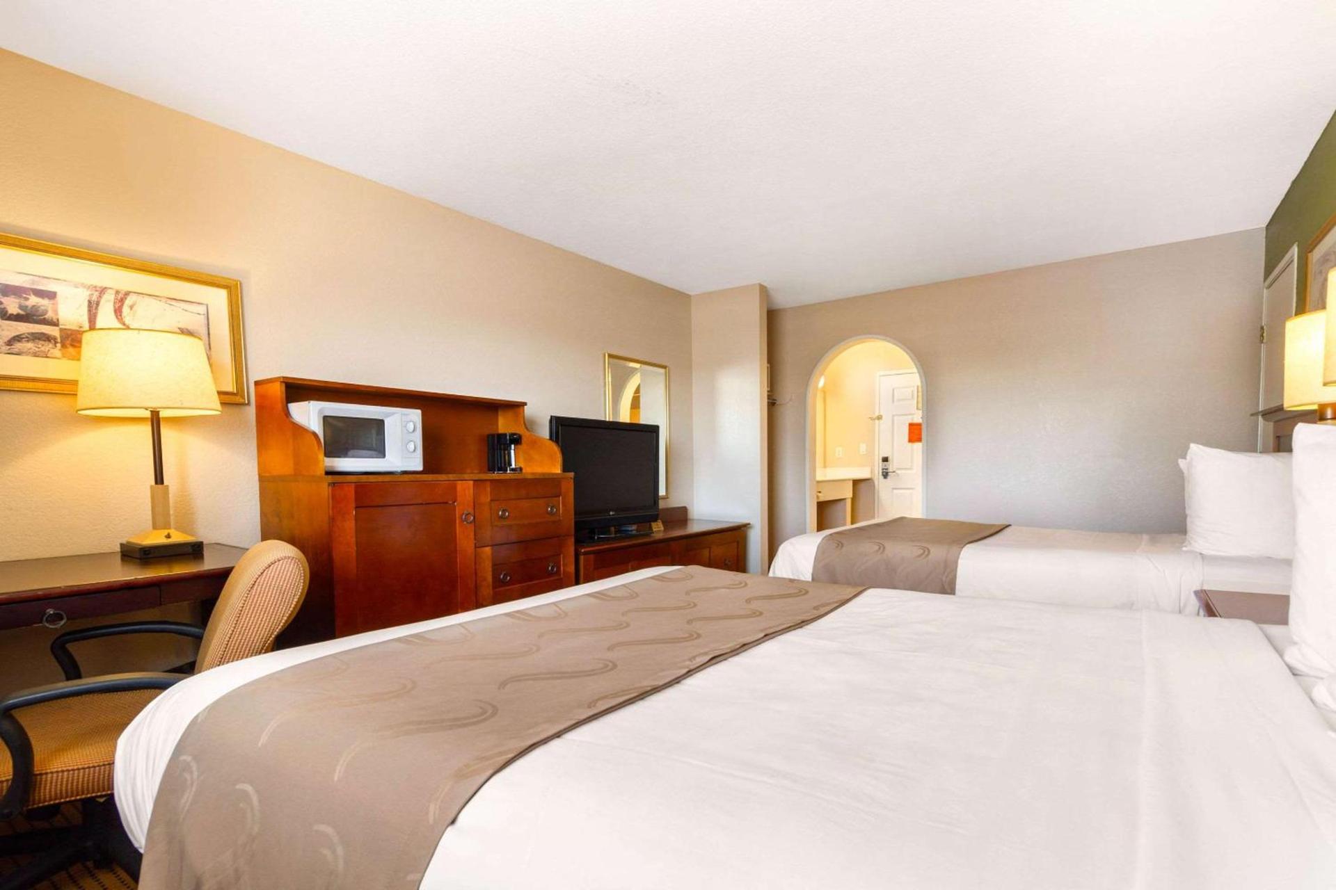 Auburn House Hotel photo 23