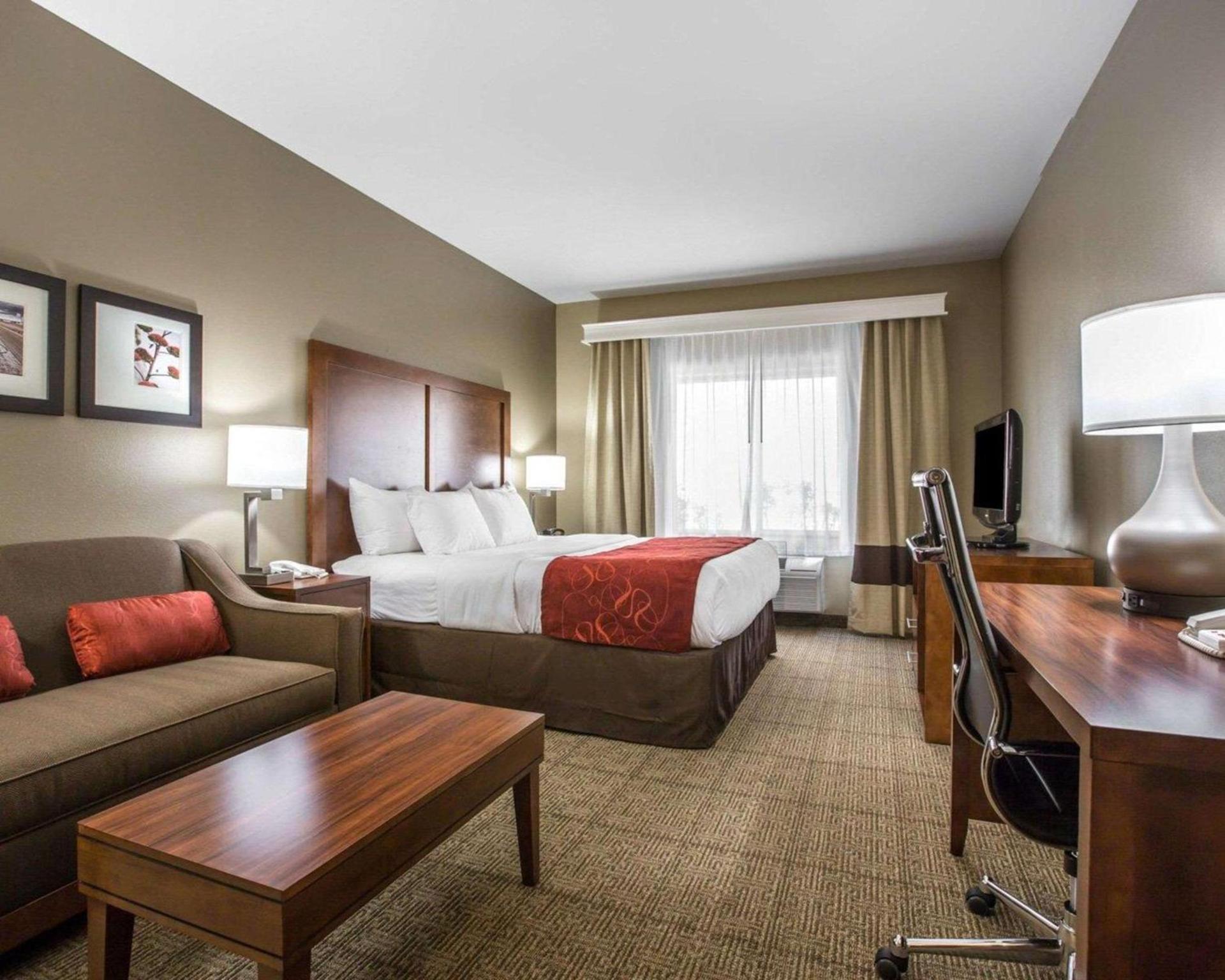 Comfort Suites Victorville-Hesperia photo 20