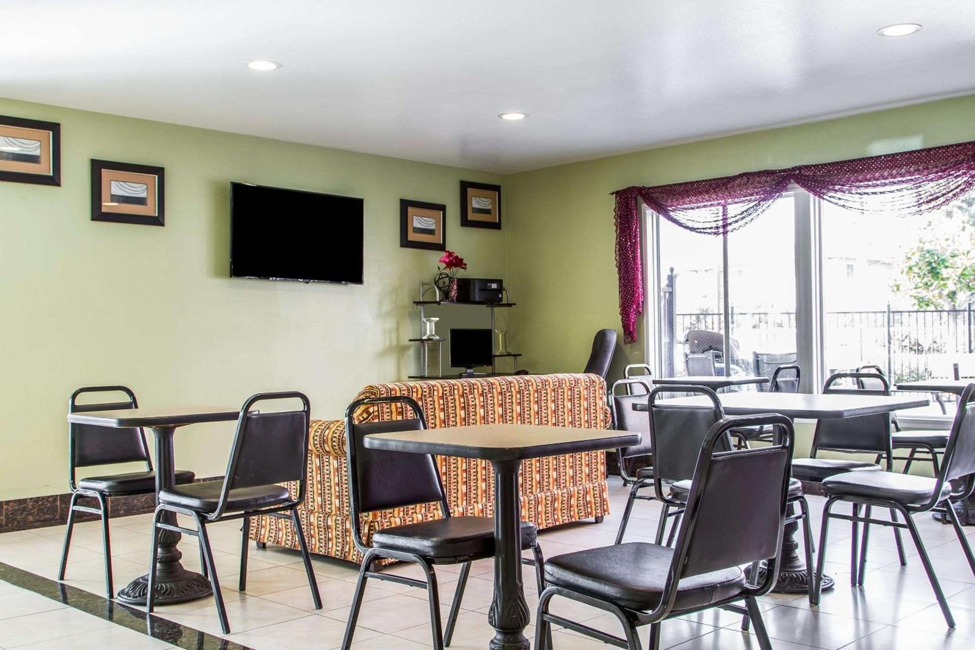 Rodeway Inn & Suites Hayward - Oakland South photo 12