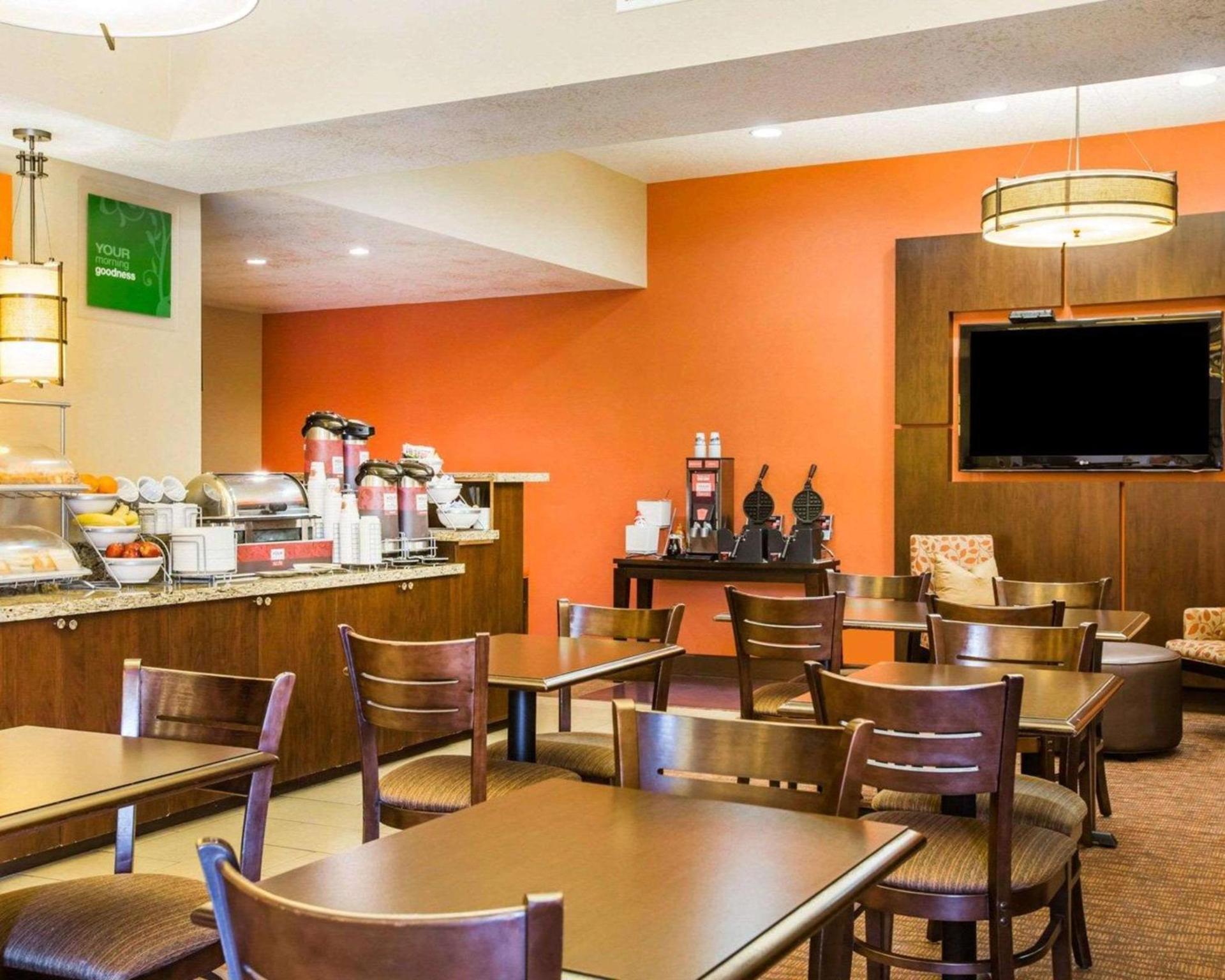 Comfort Suites Clovis - Fresno photo 25