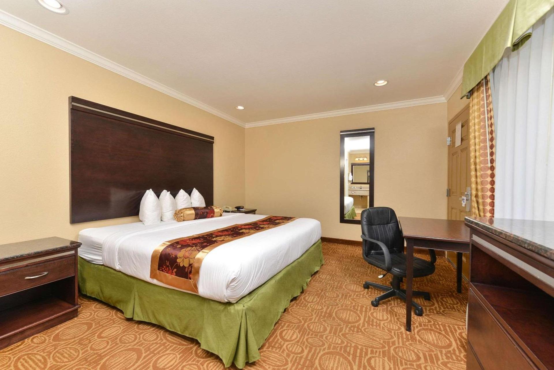 Rodeway Inn San Diego Near SDSU photo 12