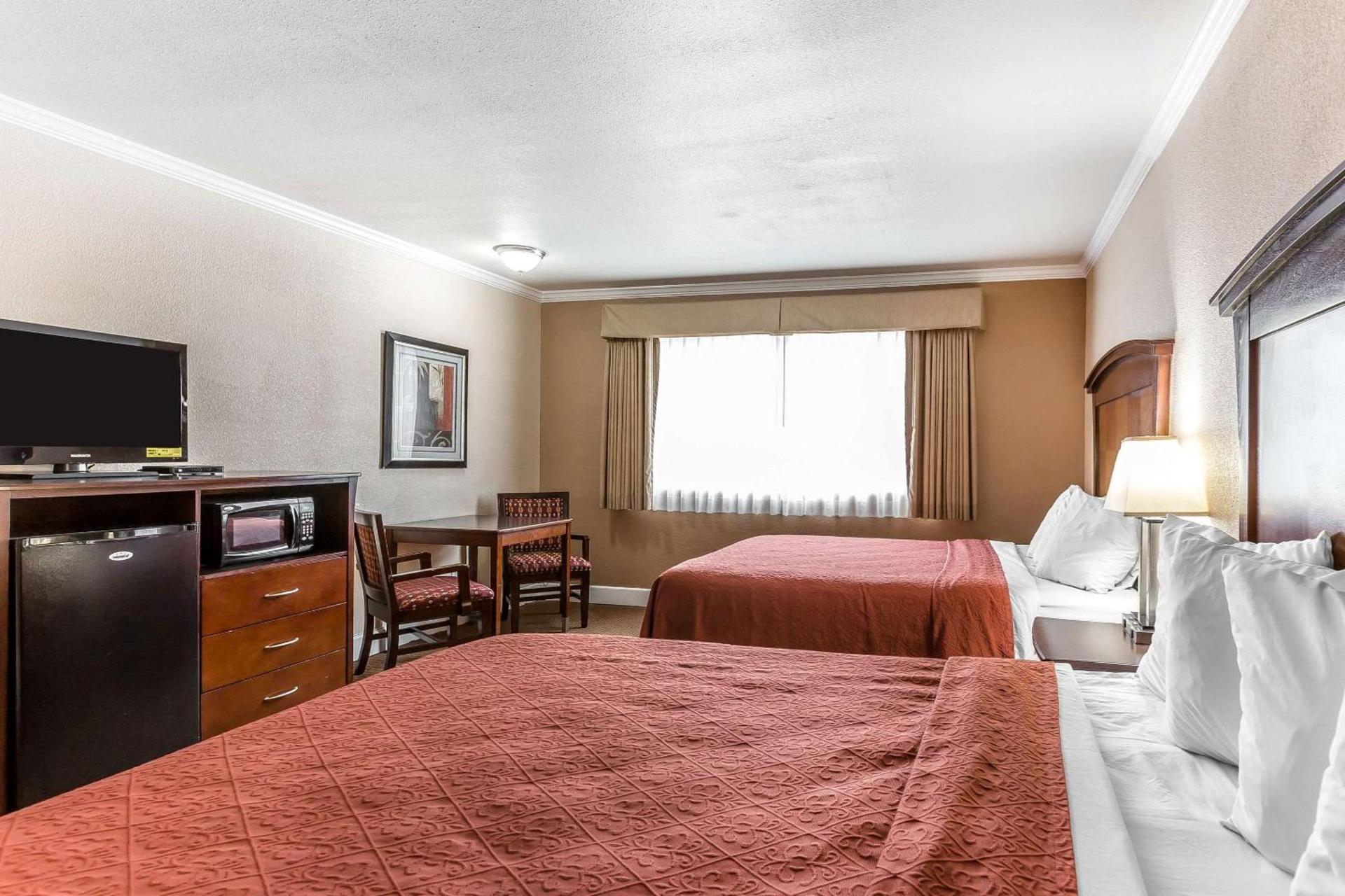 Quality Inn near Hearst Castle photo 2