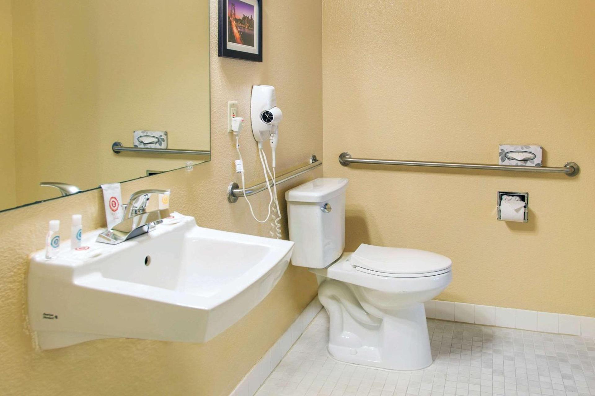 Comfort Inn & Suites San Francisco Airport North photo 15