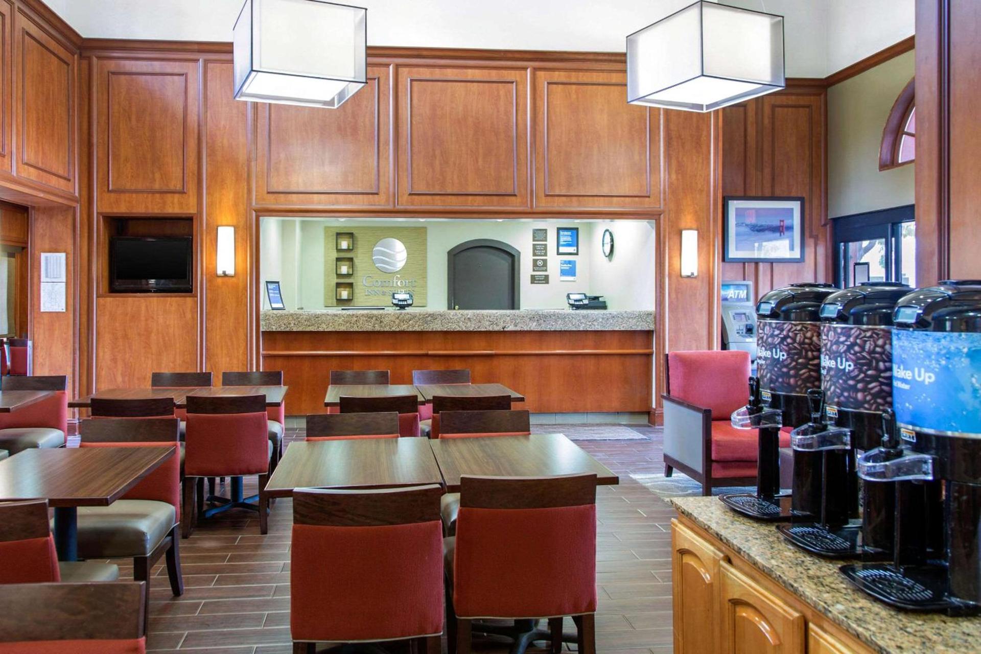 Comfort Inn & Suites San Francisco Airport North photo 3