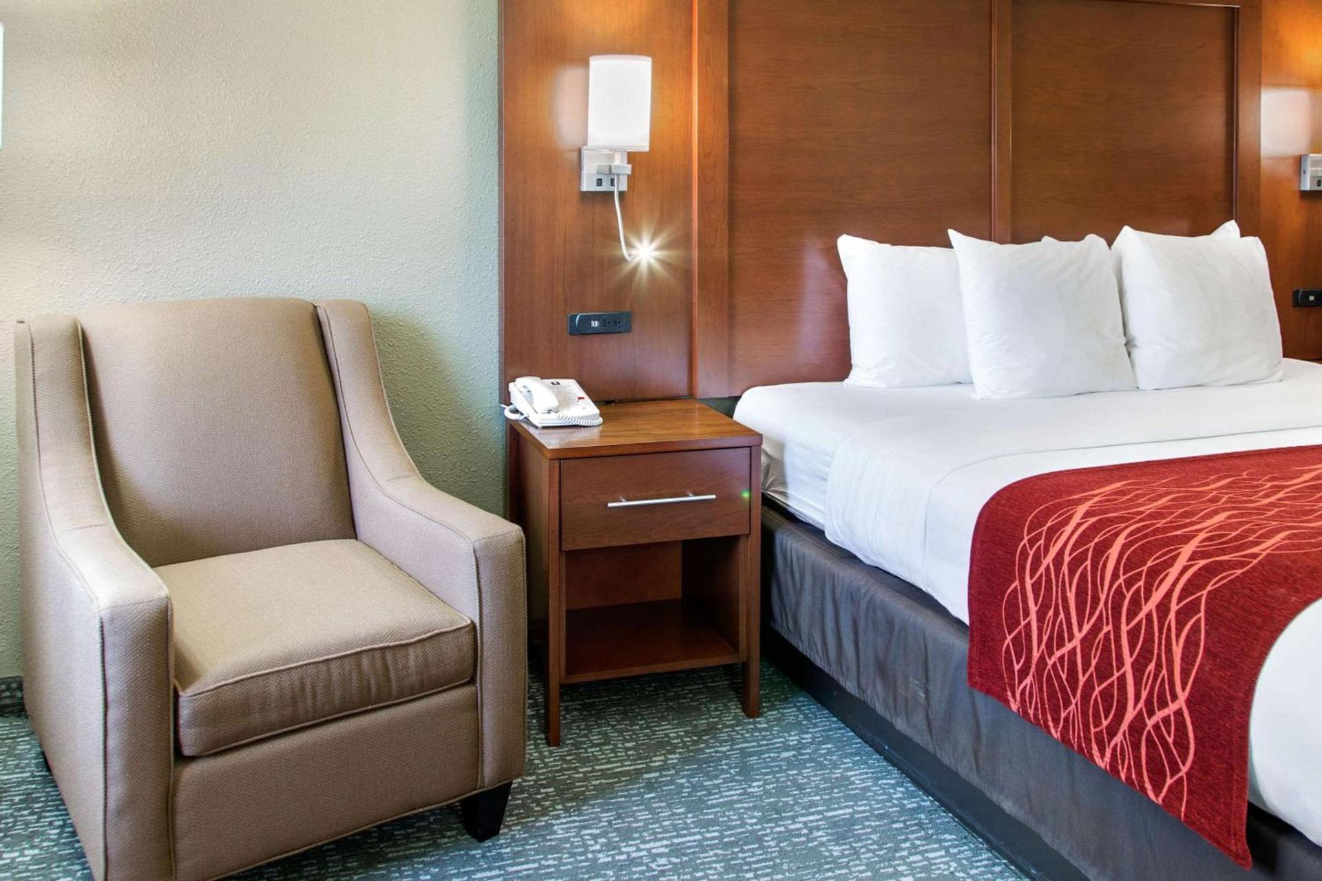 Comfort Inn & Suites San Francisco Airport North photo 13