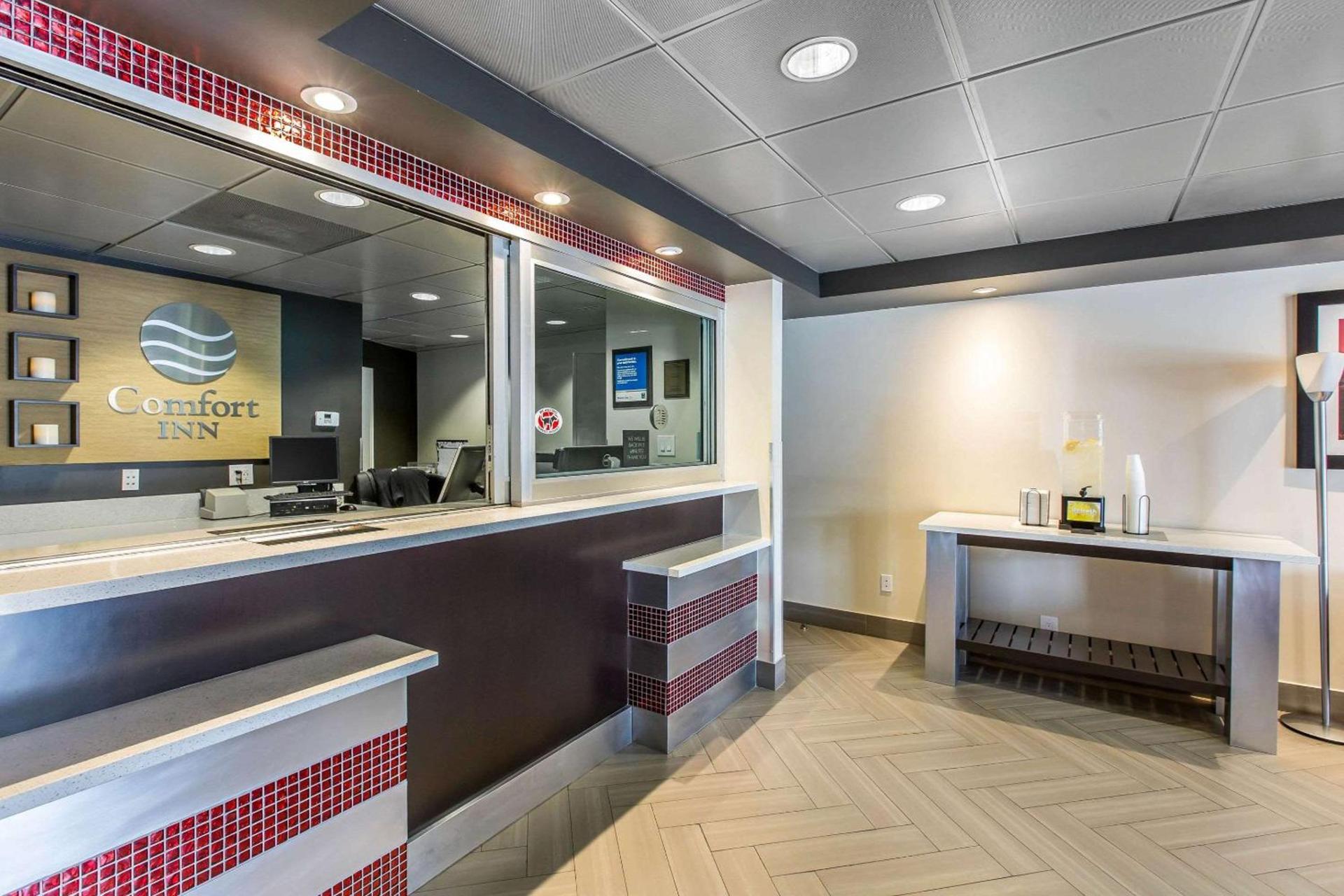 Comfort Inn Los Angeles near Hollywood photo 14