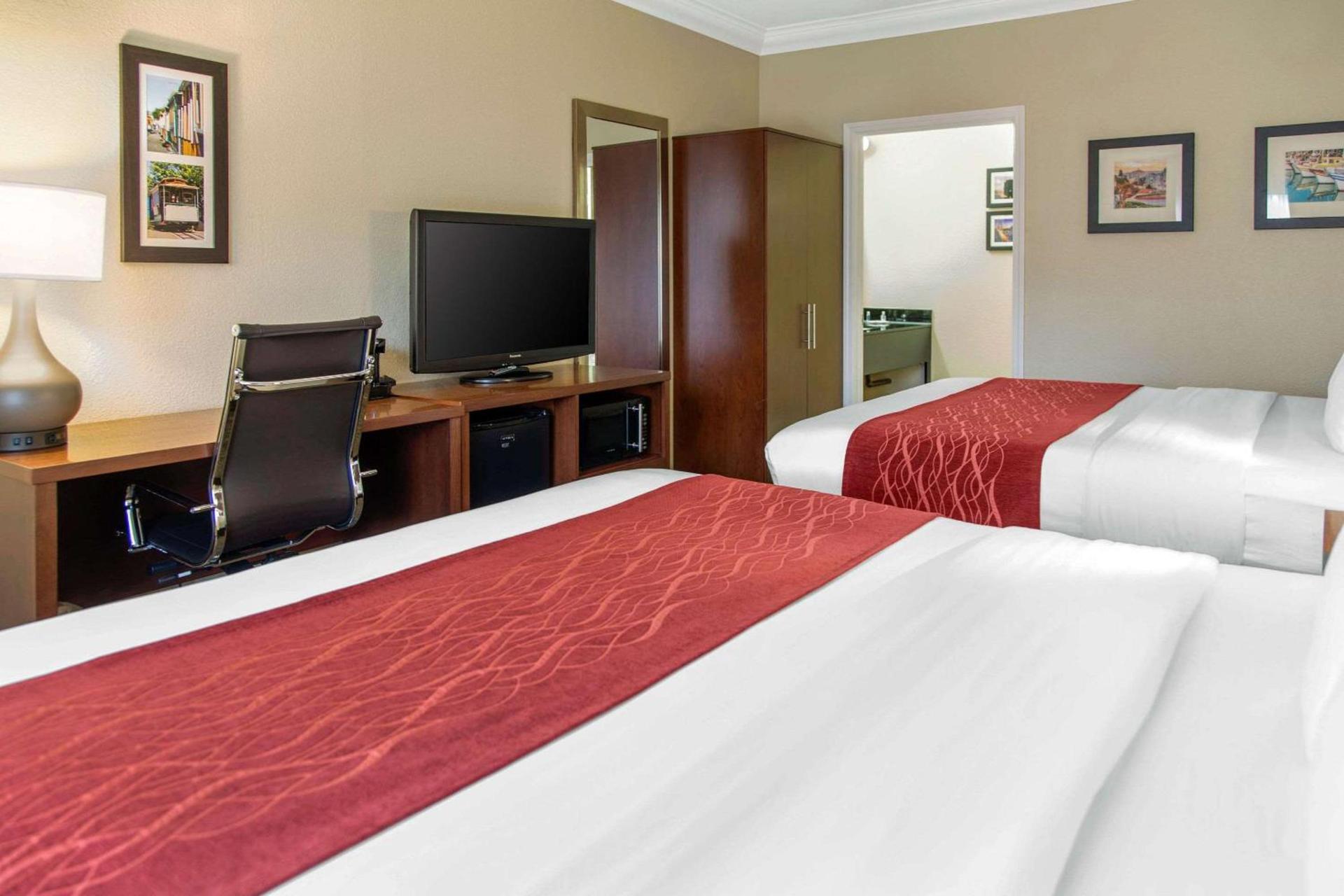 Comfort Inn & Suites San Francisco Airport North photo 7
