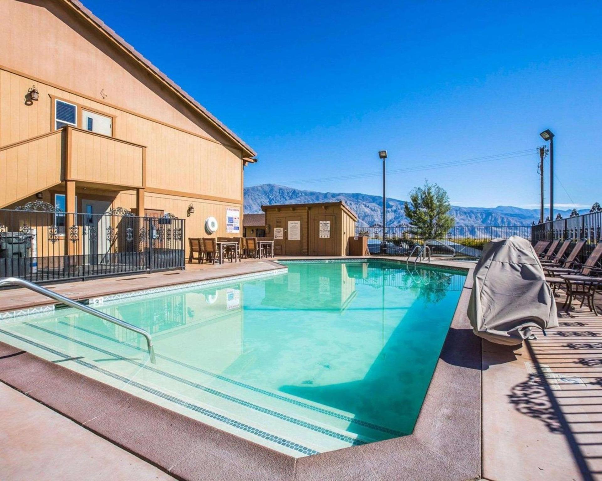 Quality Inn Lone Pine near Mount Whitney photo 12