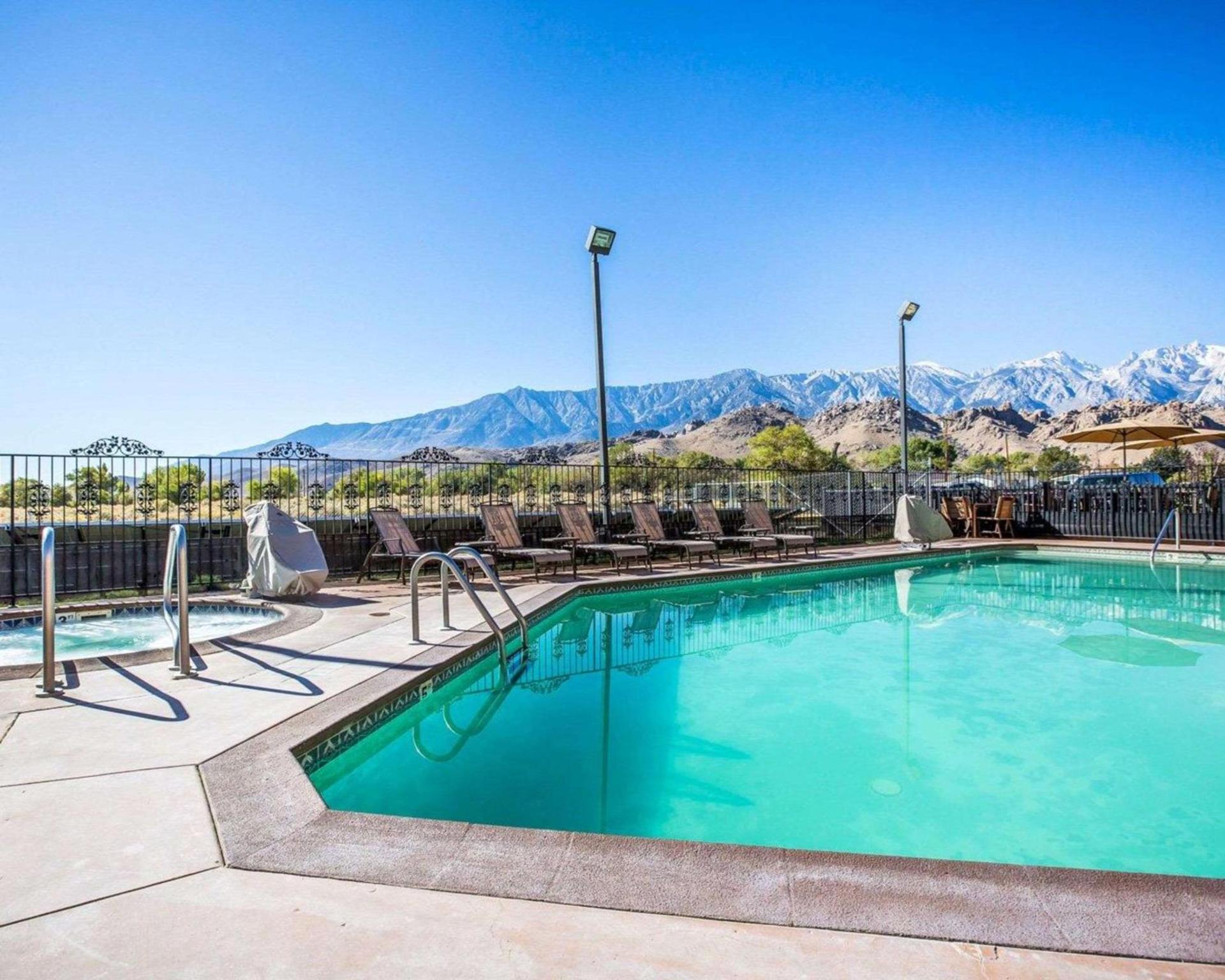 Quality Inn Lone Pine near Mount Whitney photo 2