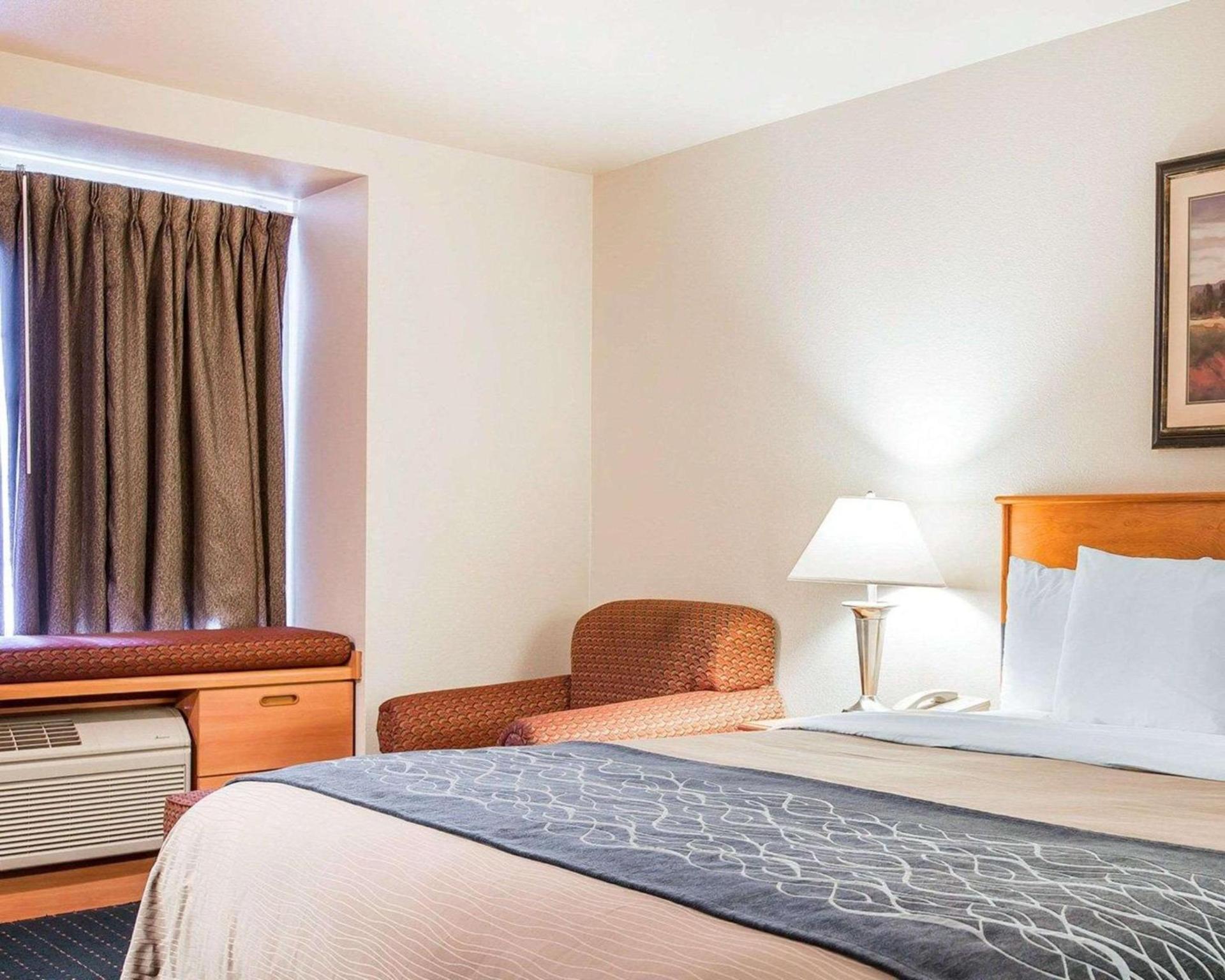 Comfort Inn & Suites Salinas City Center Area photo 13