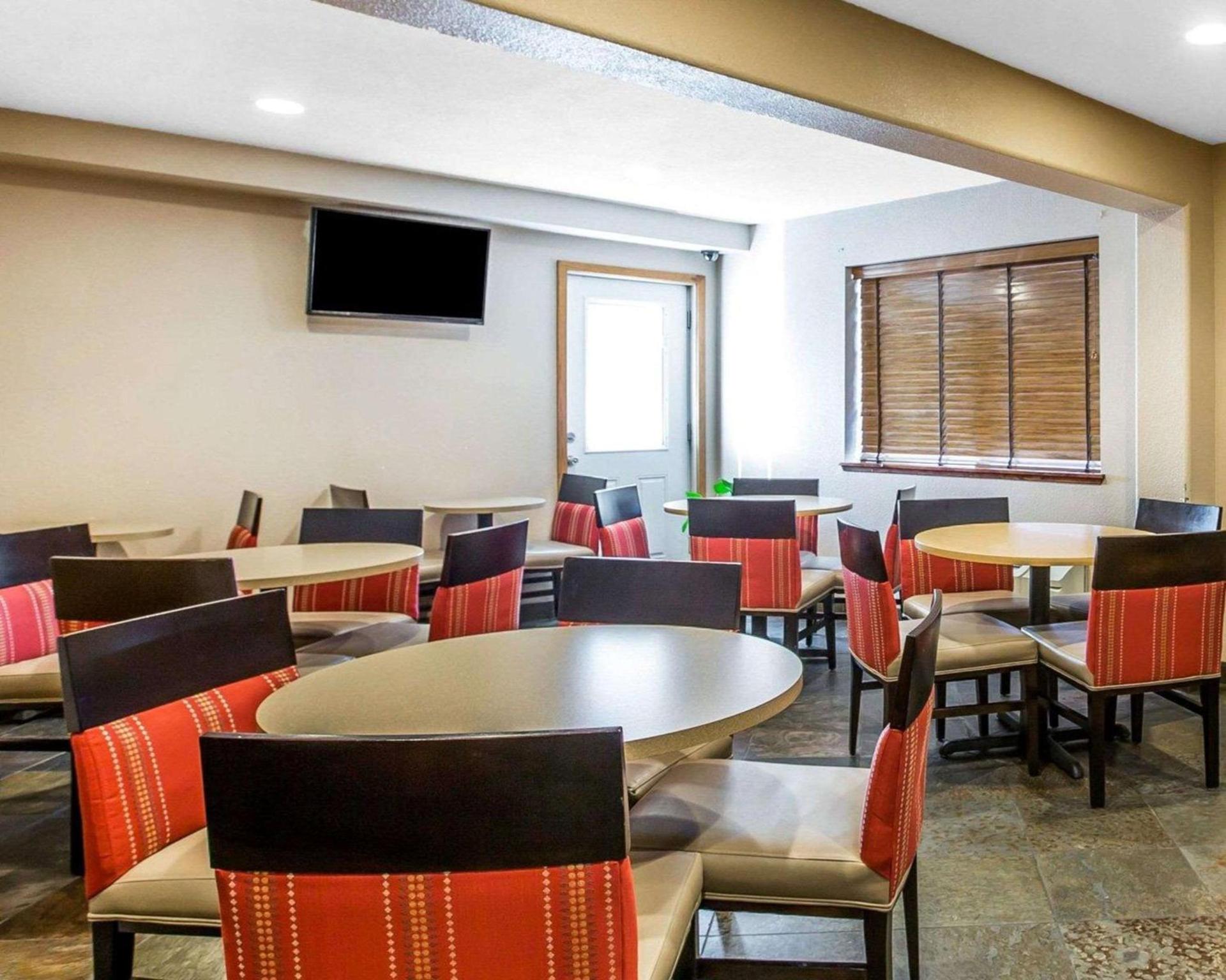 Quality Inn Lone Pine near Mount Whitney photo 5