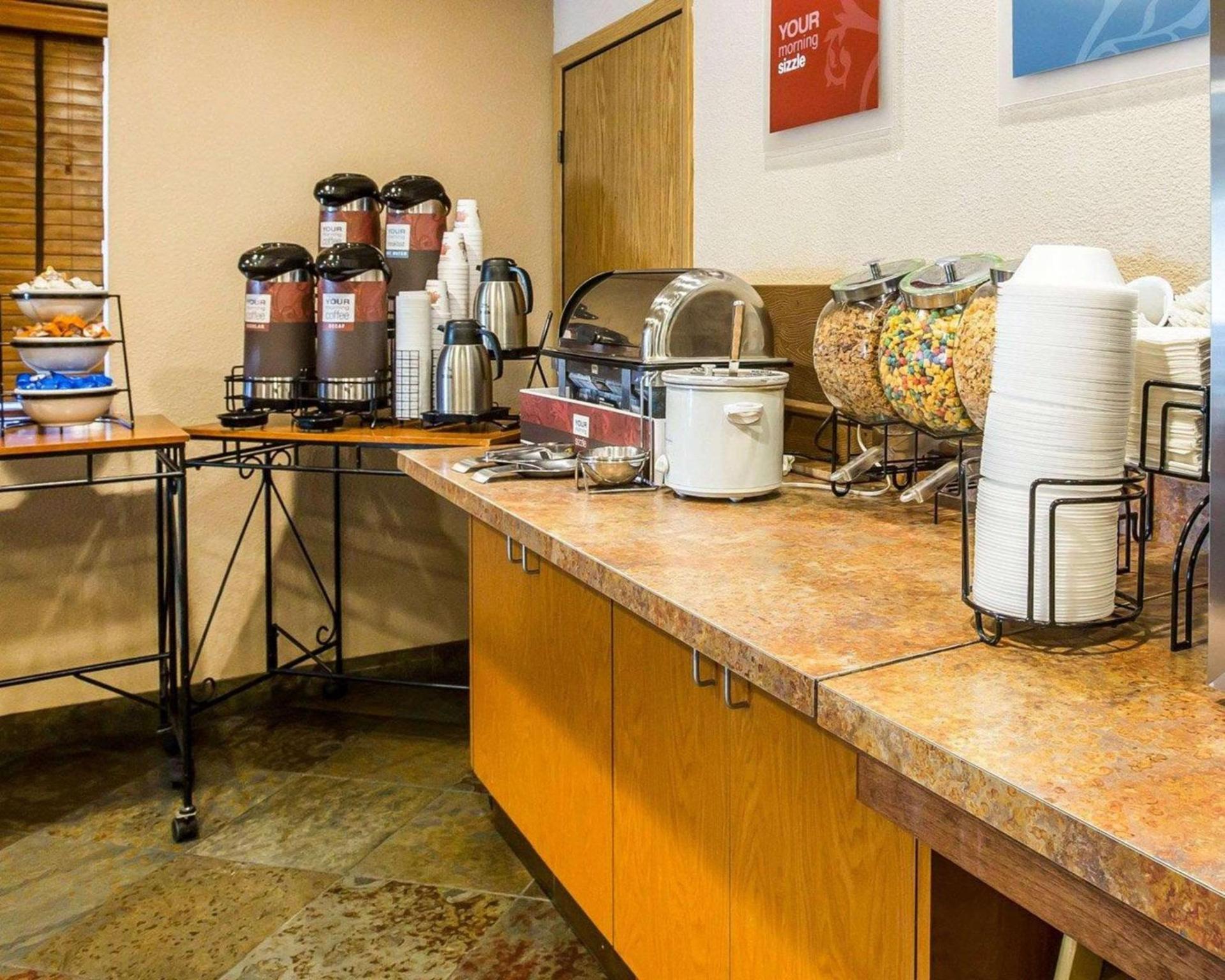 Quality Inn Lone Pine near Mount Whitney photo 8