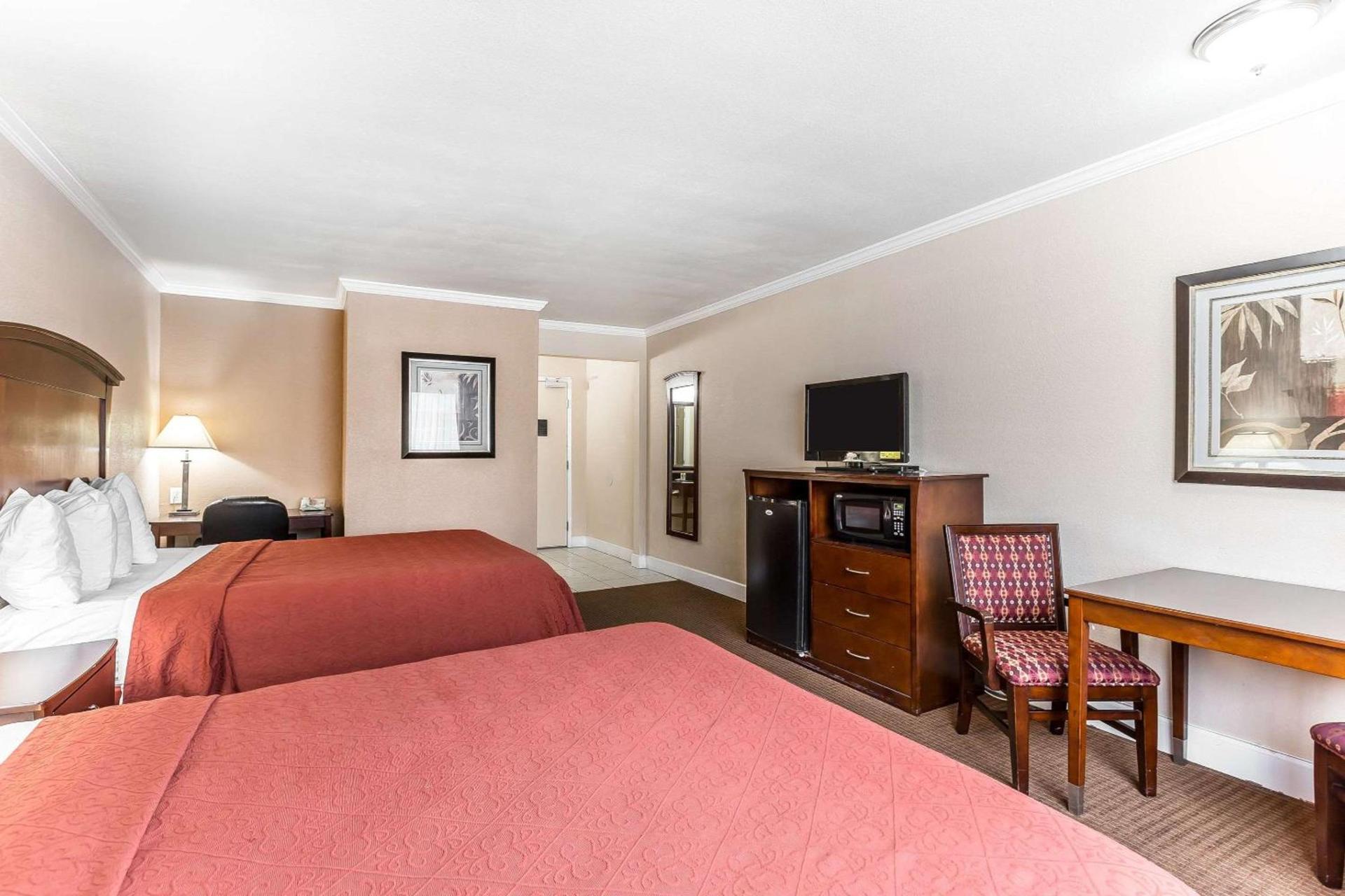 Quality Inn near Hearst Castle photo 7