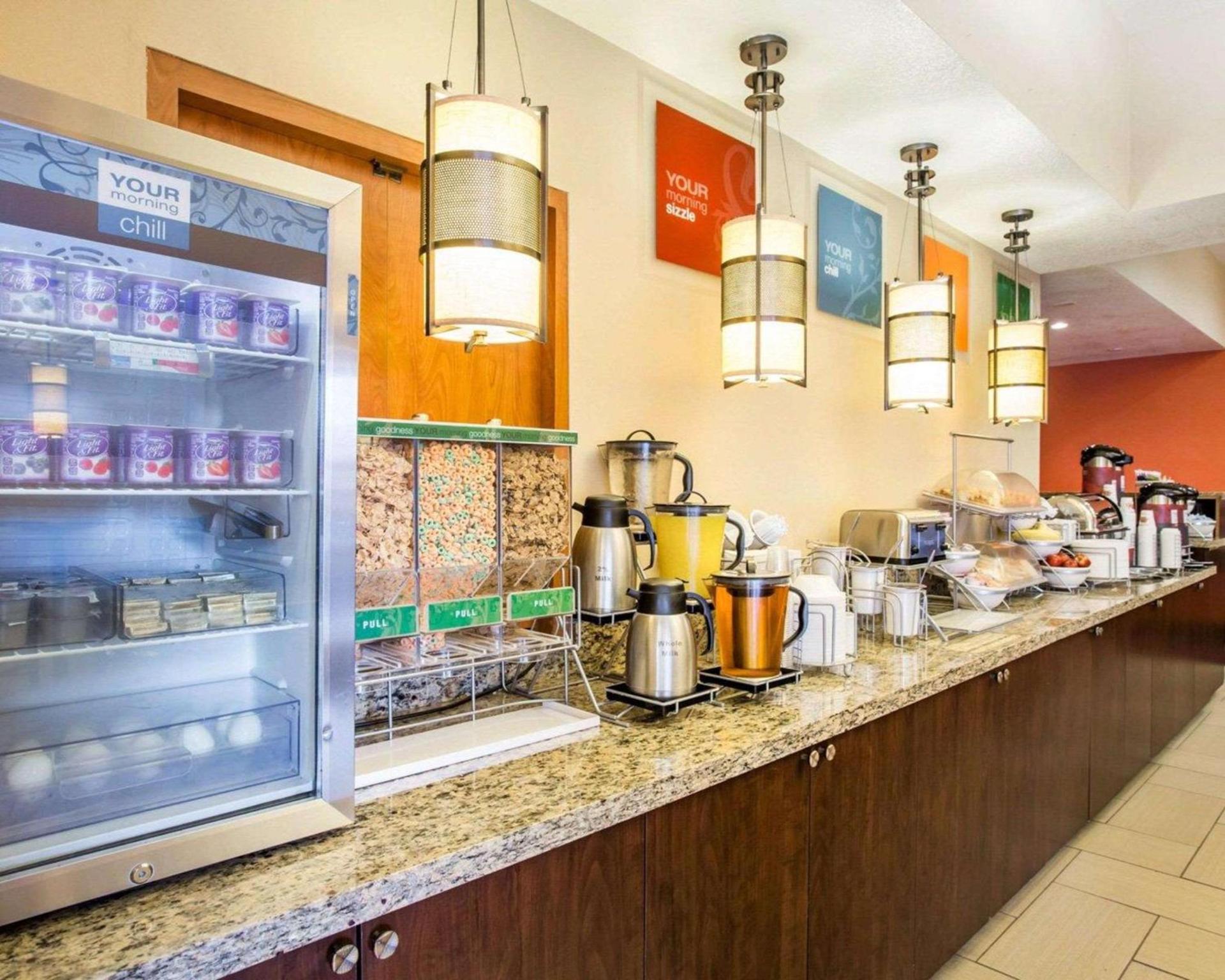 Comfort Suites Clovis - Fresno photo 6