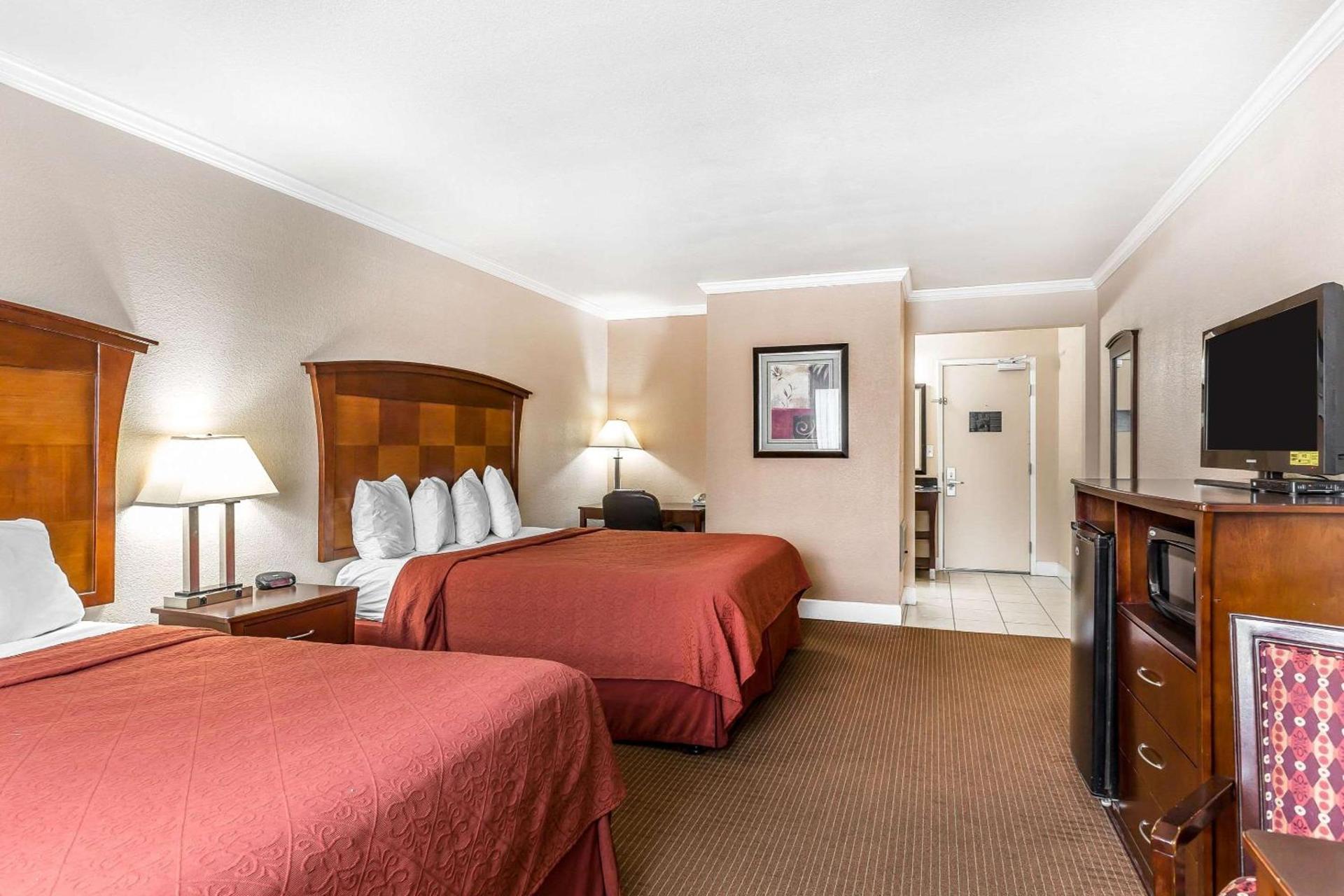 Quality Inn near Hearst Castle photo 13