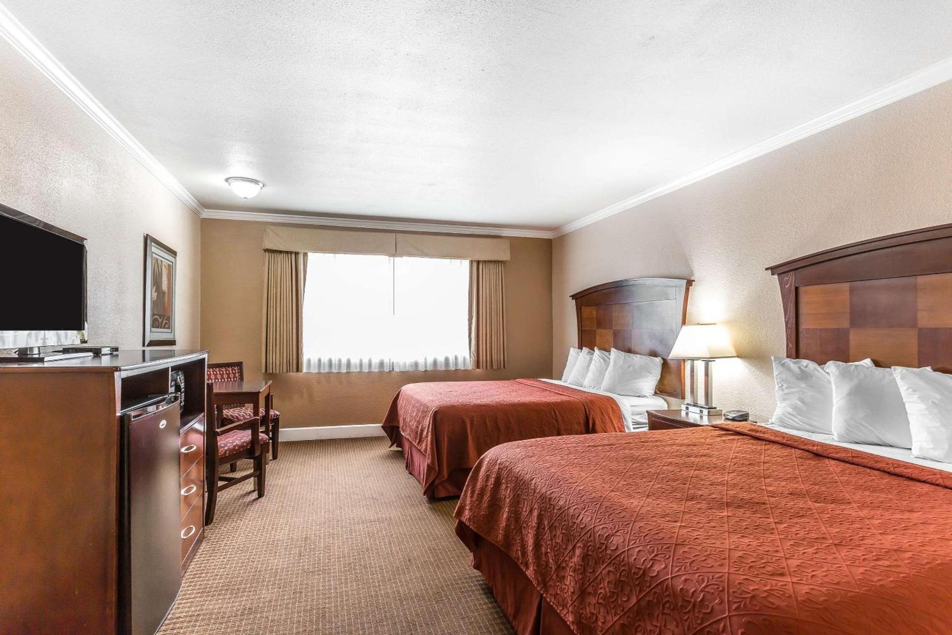 Quality Inn near Hearst Castle photo 15