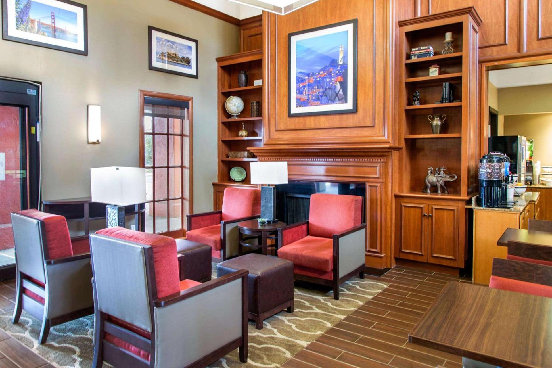 Comfort Inn & Suites San Francisco Airport North photo 4