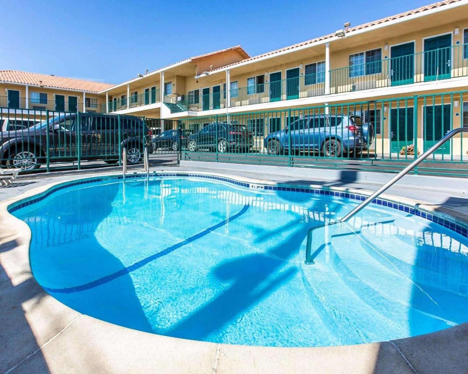 Comfort Inn Beach Boardwalk photo 35
