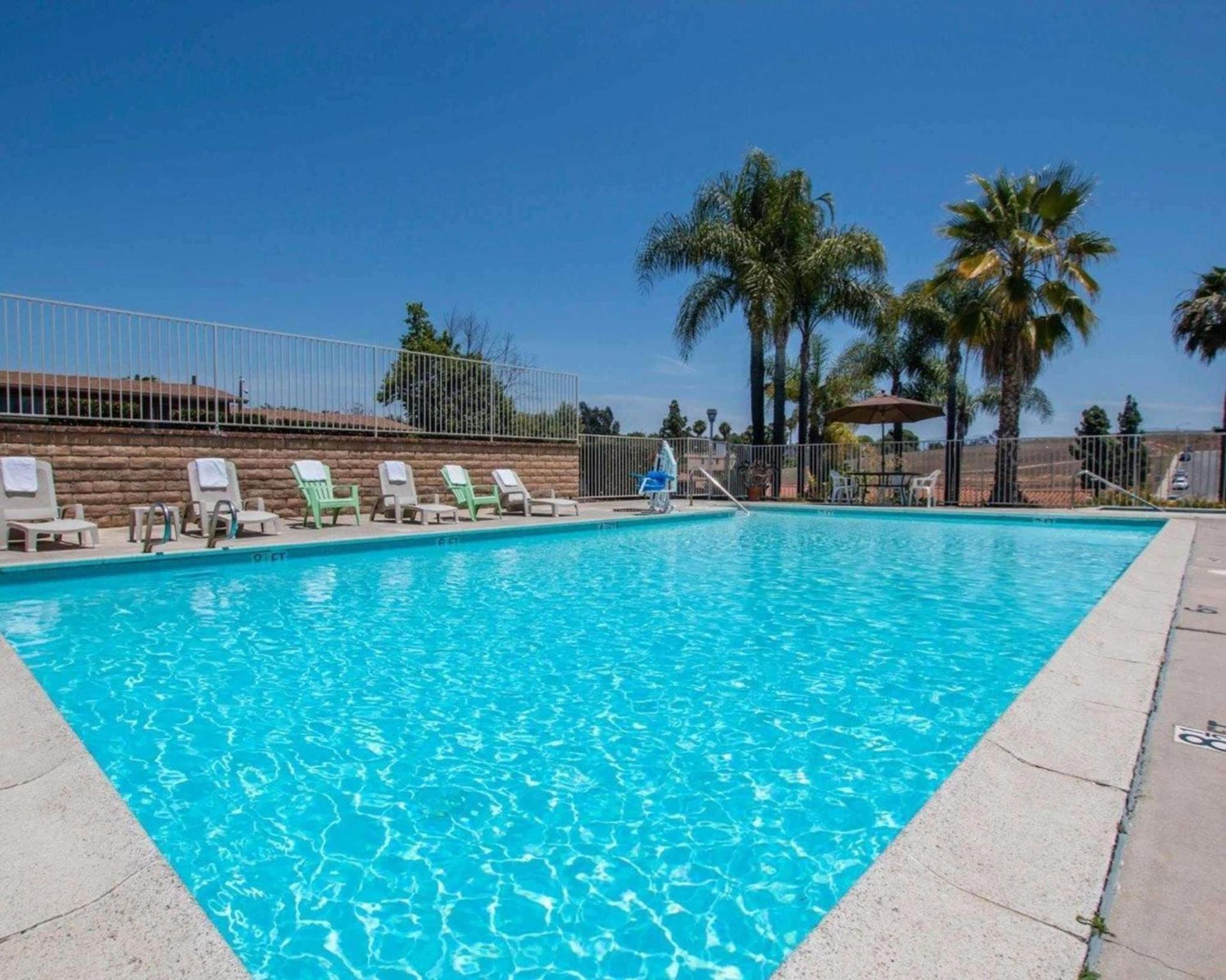 Rodeway Inn Fallbrook Downtown photo 15
