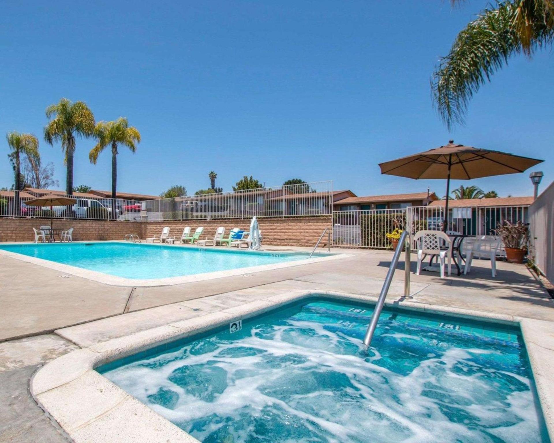 Rodeway Inn Fallbrook Downtown photo 9