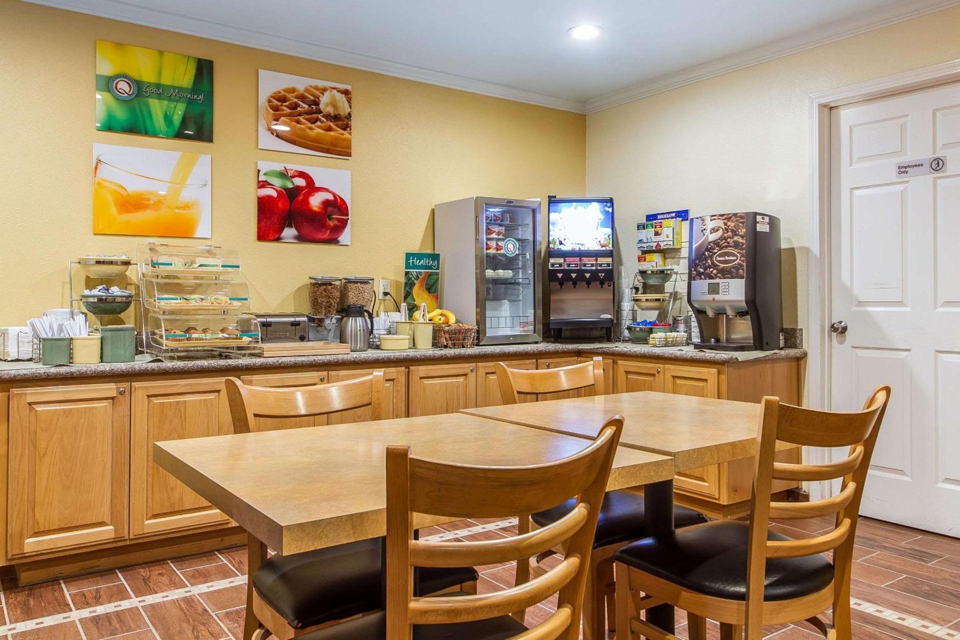 Quality Inn & Suites Gilroy photo 37