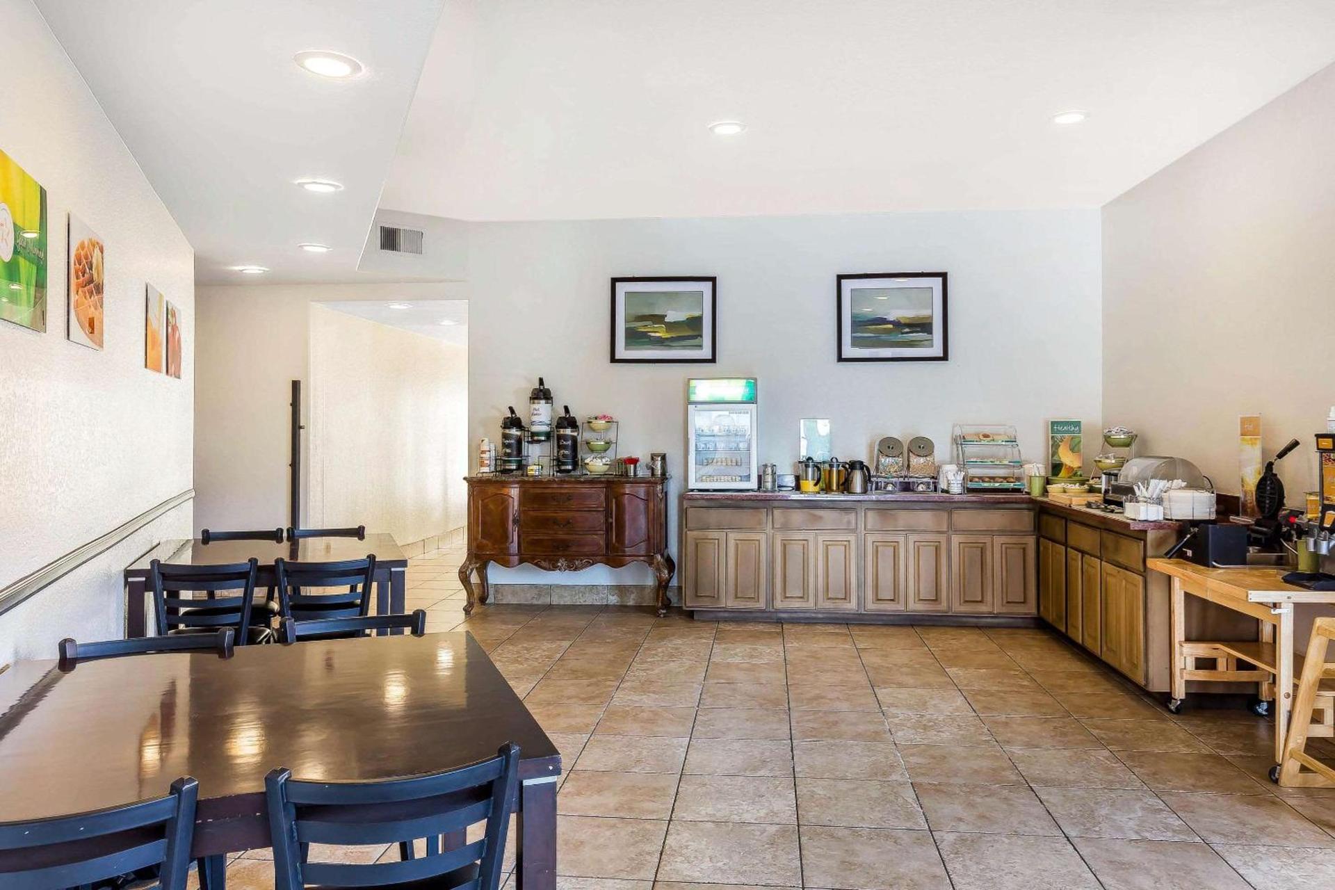 Quality Inn Fallbrook I-15 photo 5