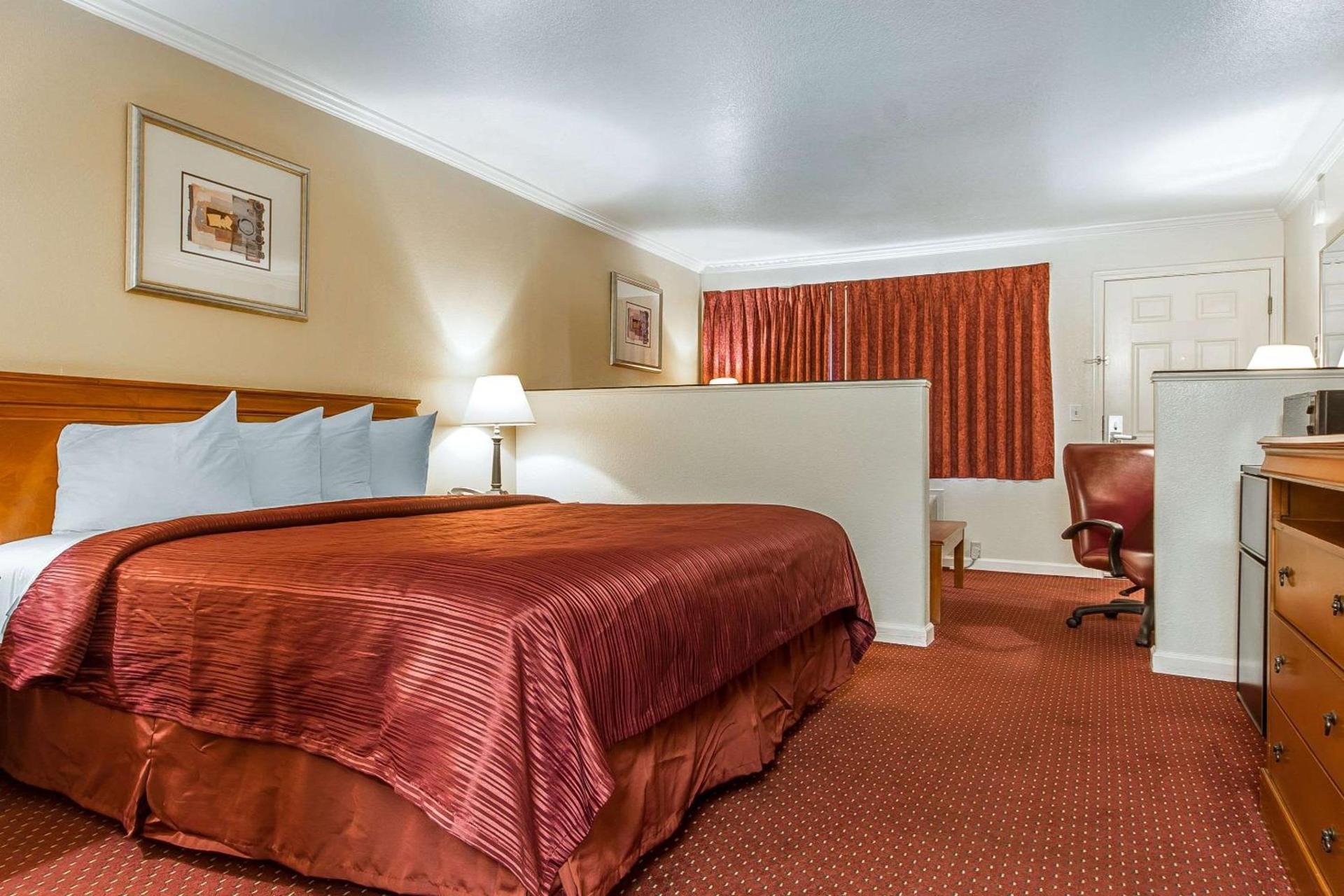 Quality Inn & Suites Gilroy photo 30