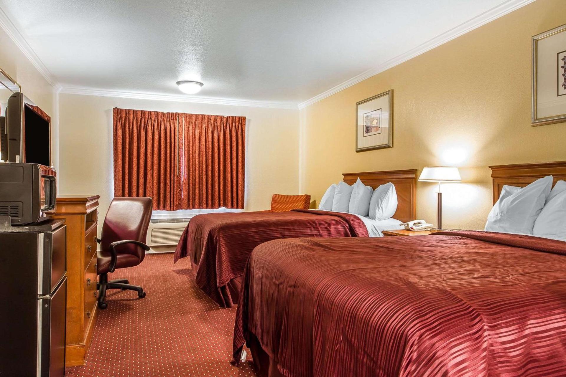 Quality Inn & Suites Gilroy photo 14