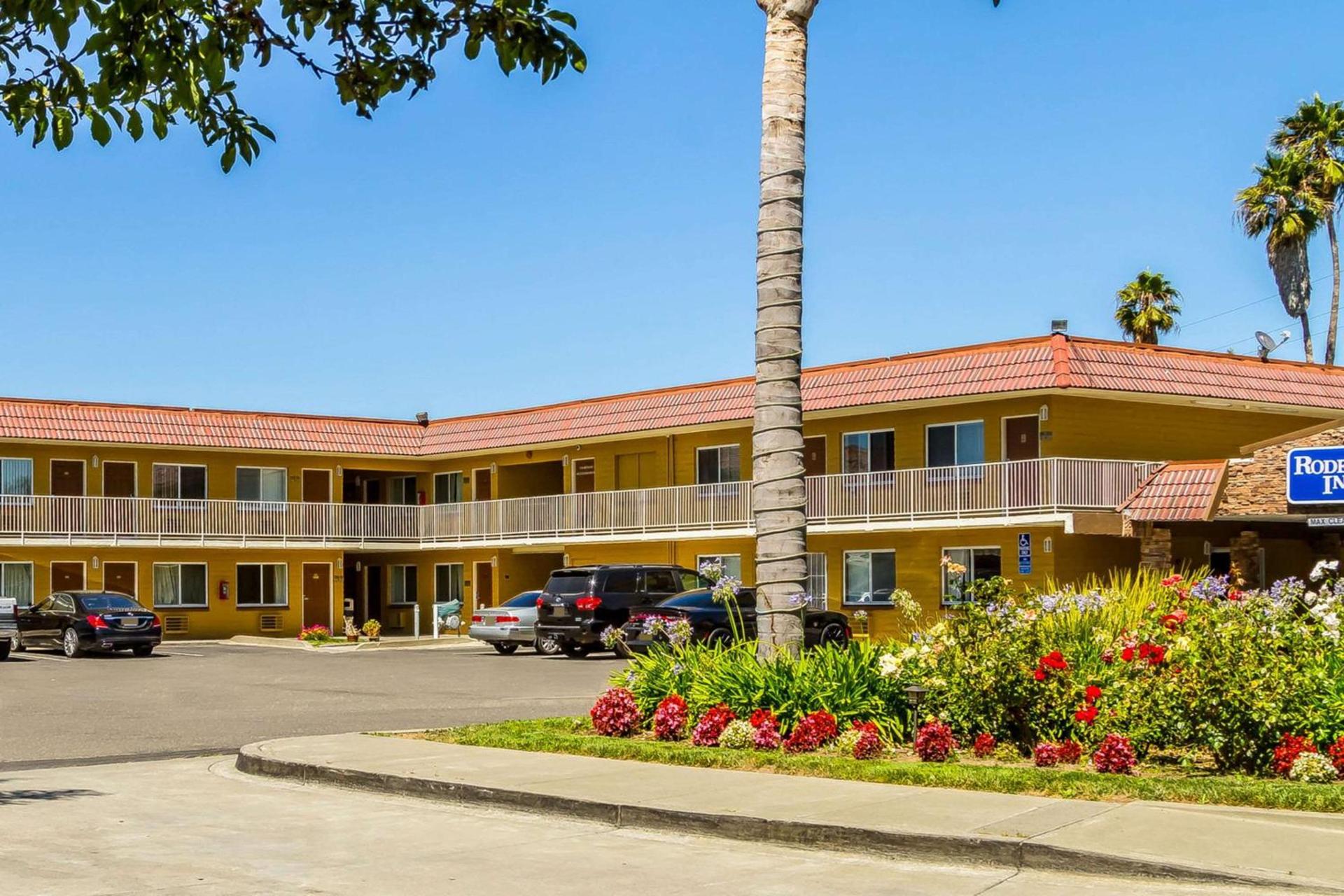 Rodeway Inn Wine Country photo 12