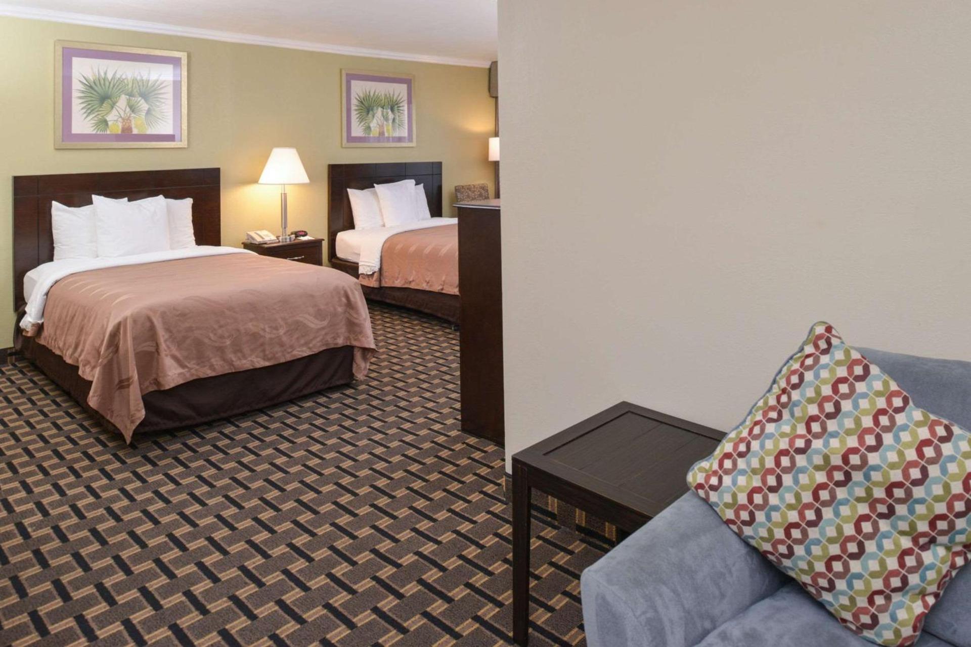 Quality Inn & Suites Montebello - Los Angeles photo 28