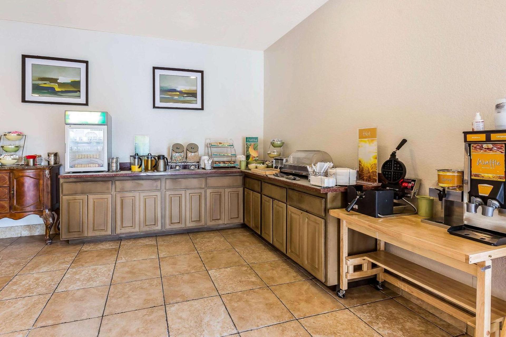 Quality Inn Fallbrook I-15 photo 23