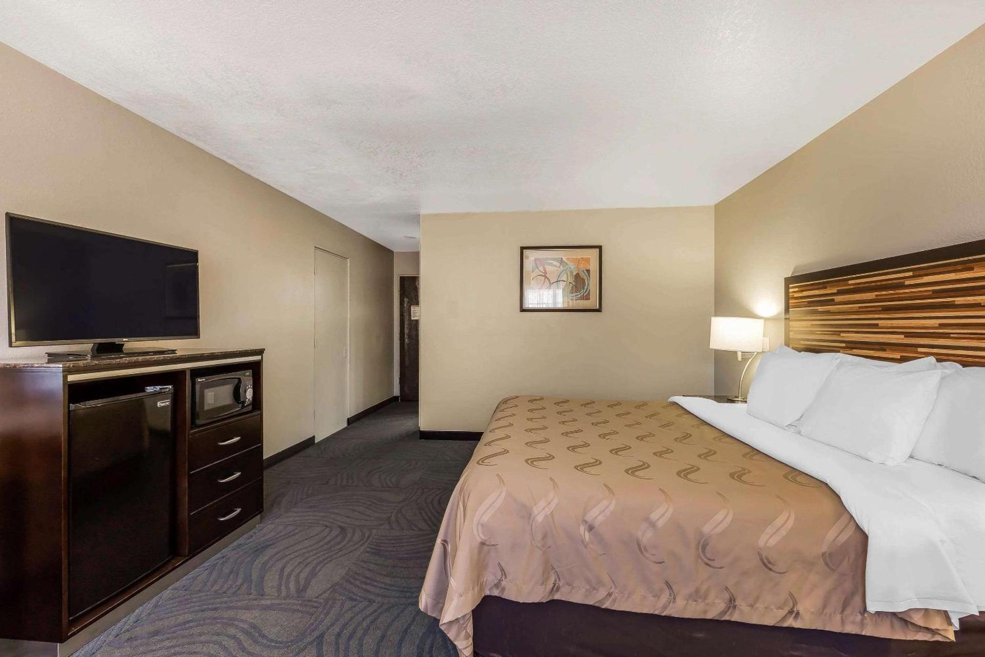 Quality Inn Fallbrook I-15 photo 24