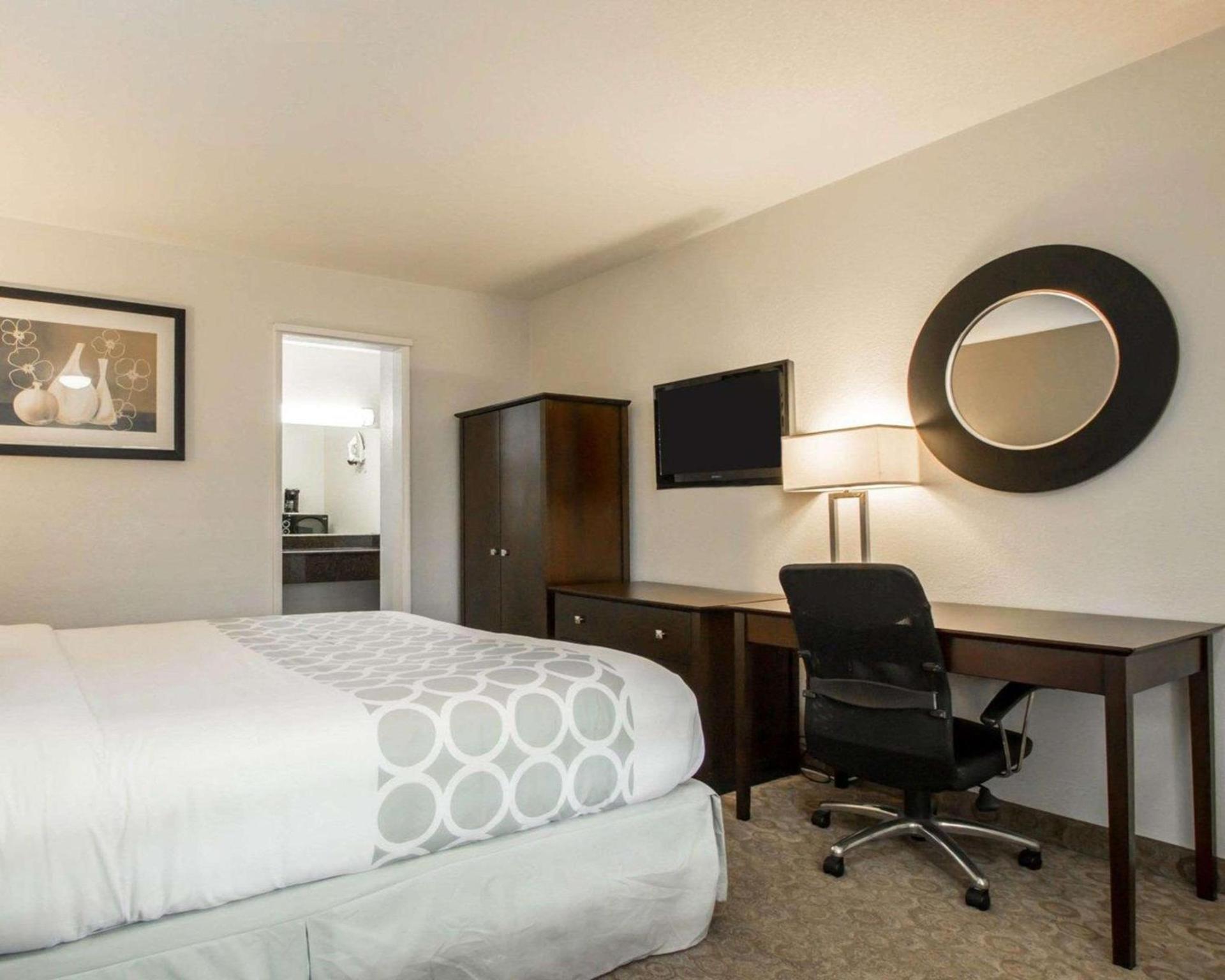 Rodeway Inn Convention Center photo 11