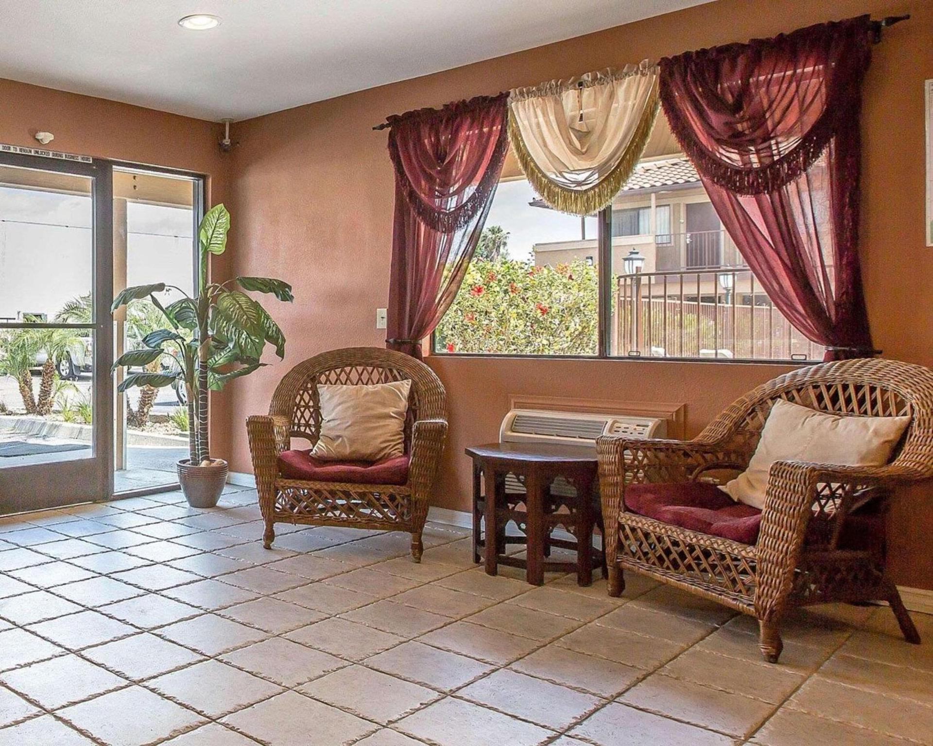 Rodeway Inn Santee San Diego East photo 8
