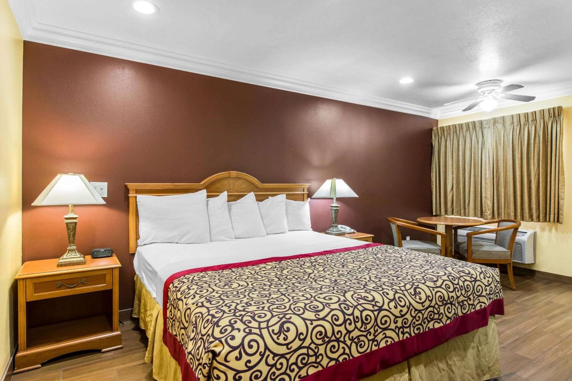 Rodeway Inn Cypress - Buena Park photo 15