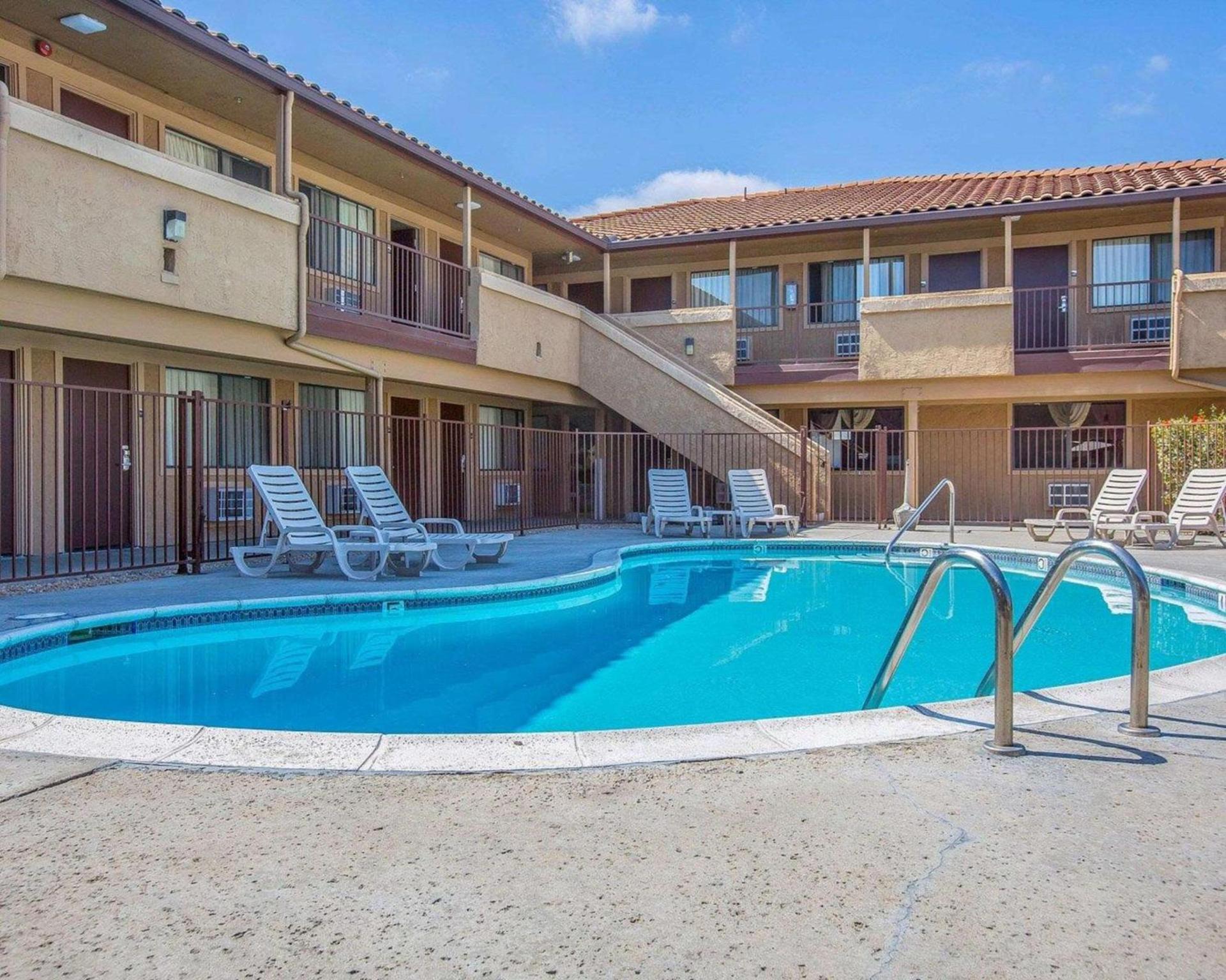 Rodeway Inn Santee San Diego East photo 21