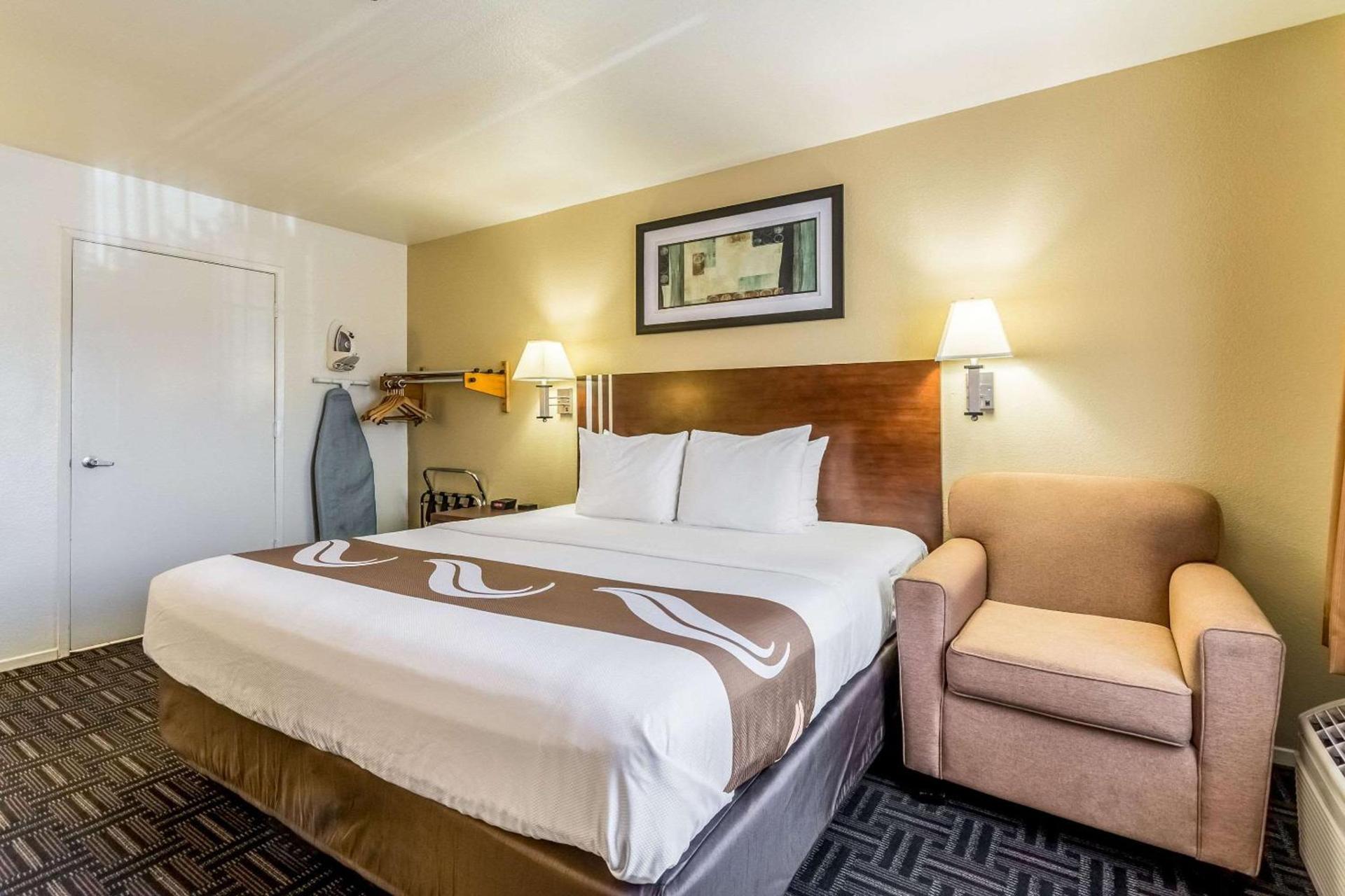 Quality Inn Fresno Near University photo 8