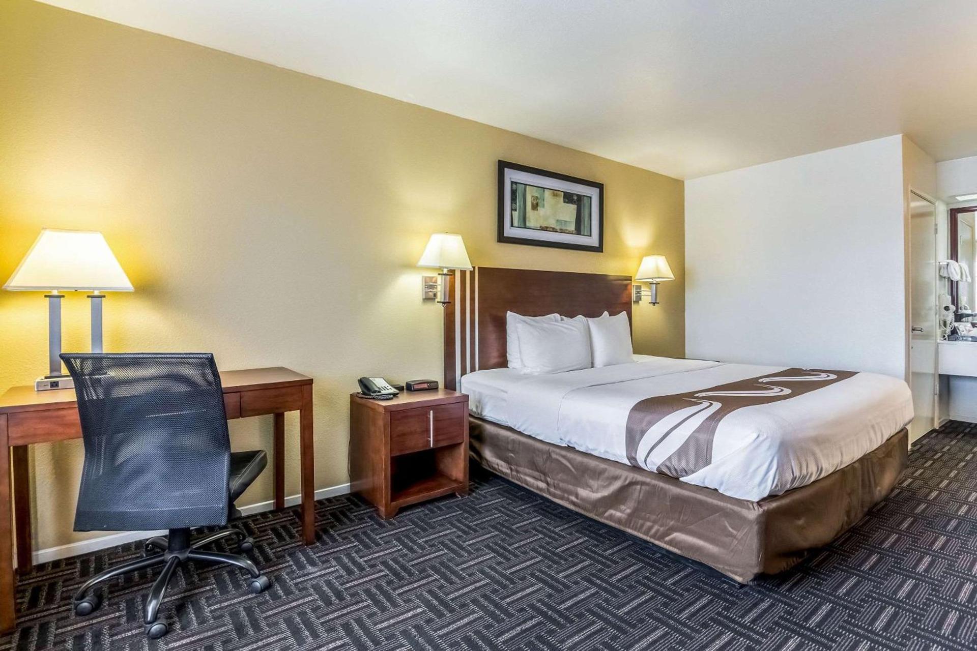 Quality Inn Fresno Near University photo 22