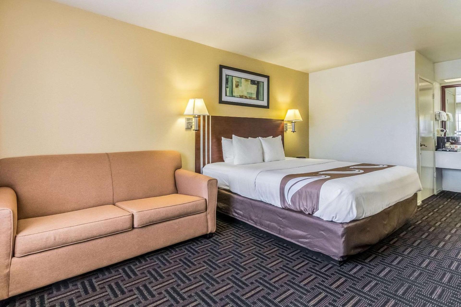 Quality Inn Fresno Near University photo 25