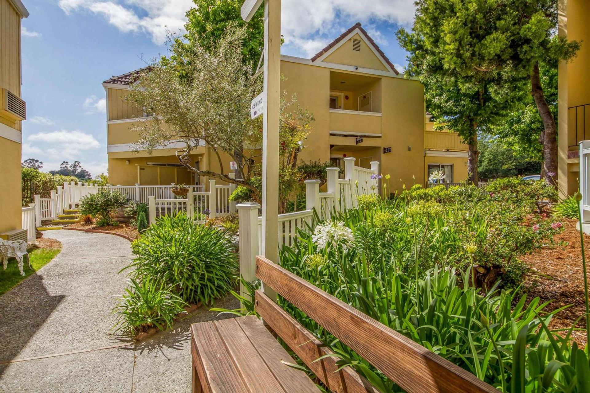 Quality Inn & Suites Capitola By the Sea photo 3